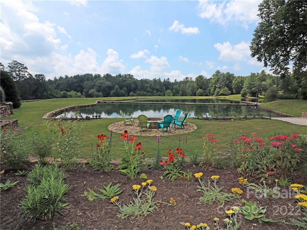 SH11 Springhouse Trail