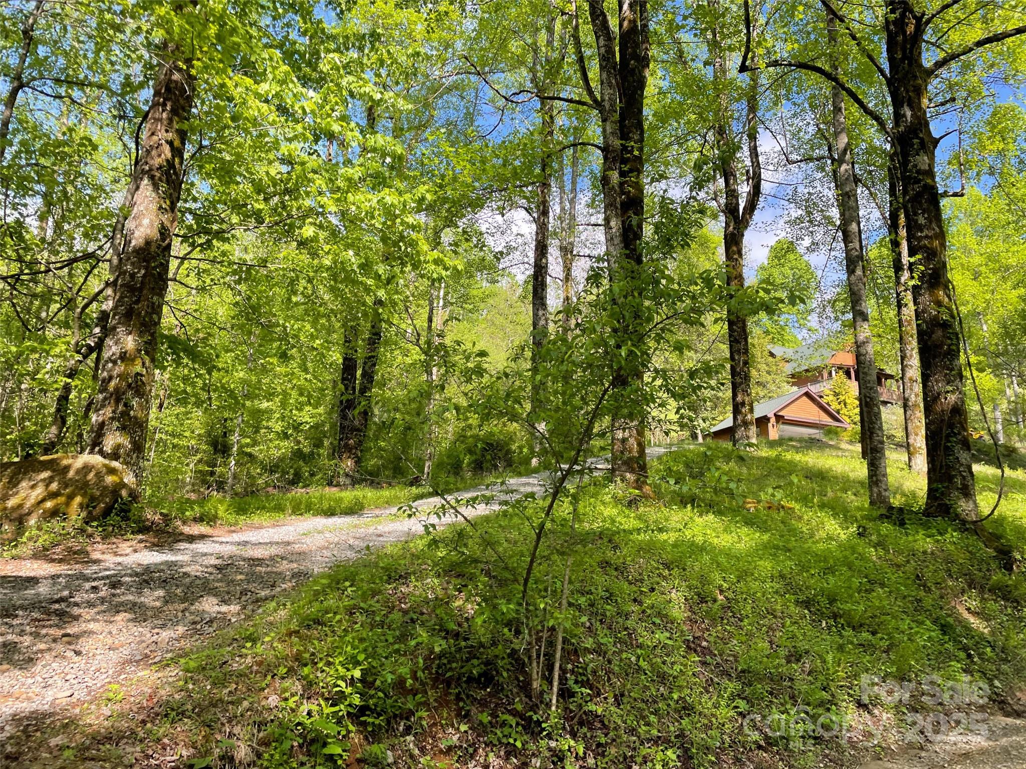 OFF Pine Mountain Drive