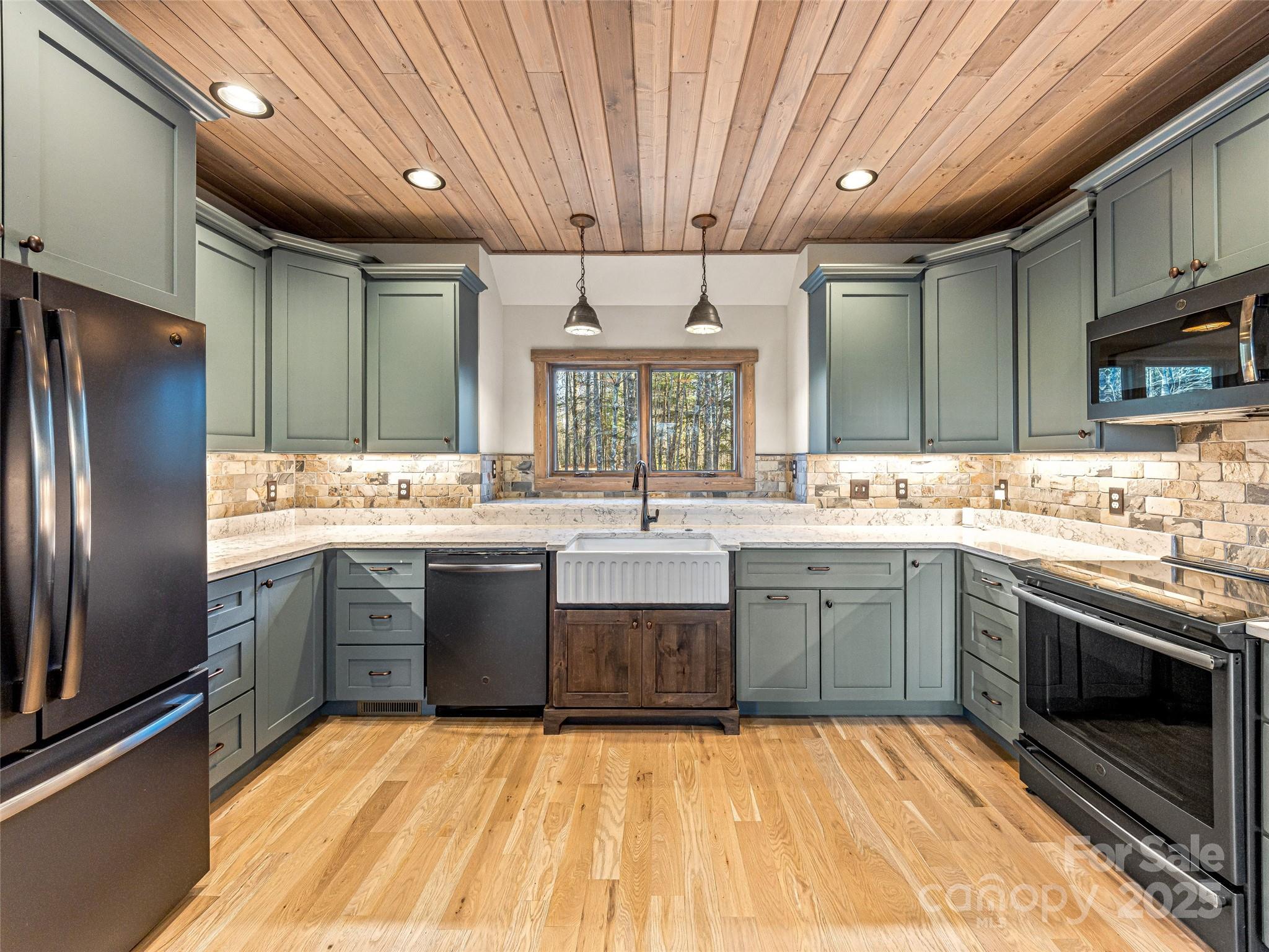 103 Duck Hope Drive