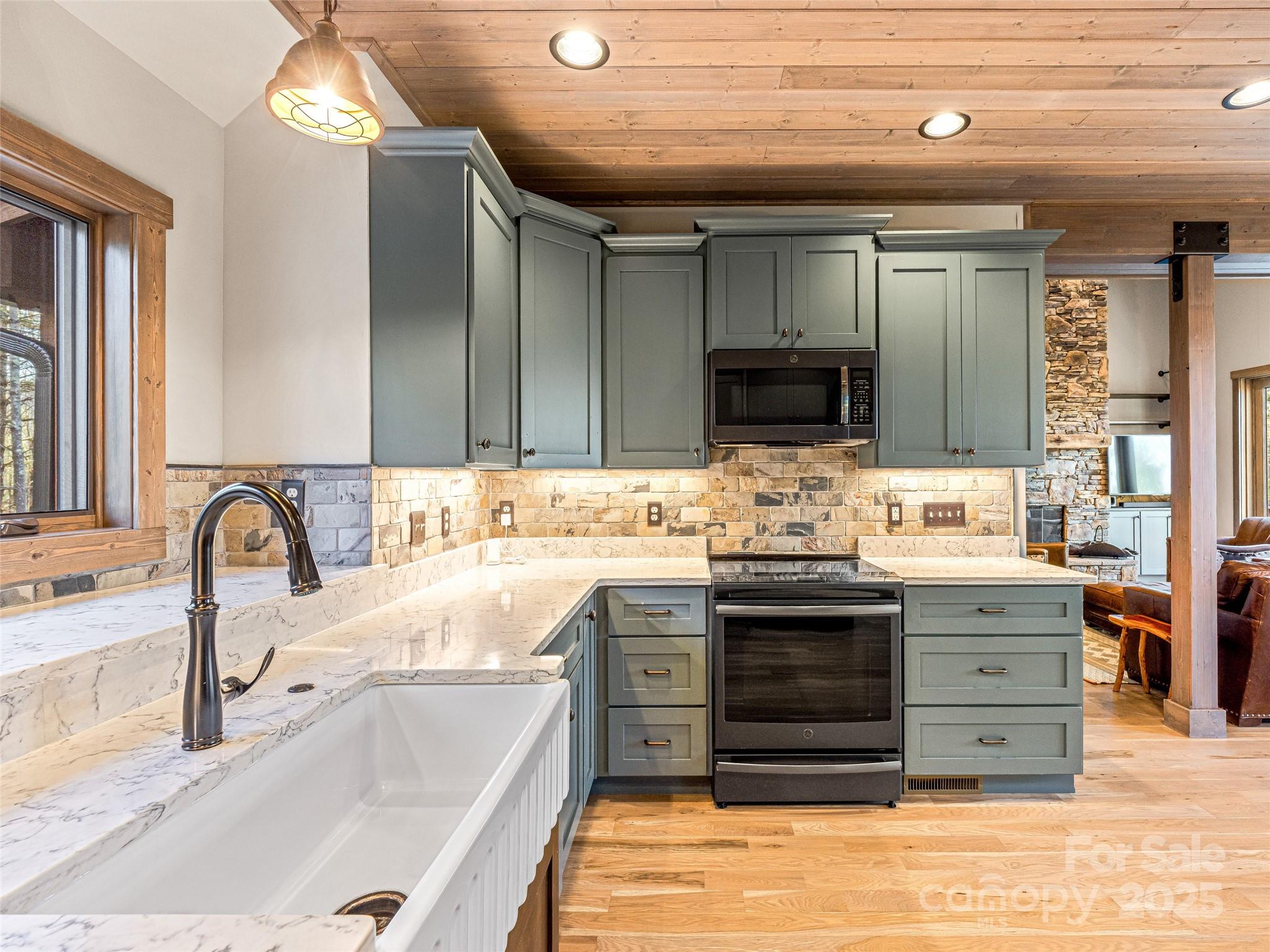 103 Duck Hope Drive