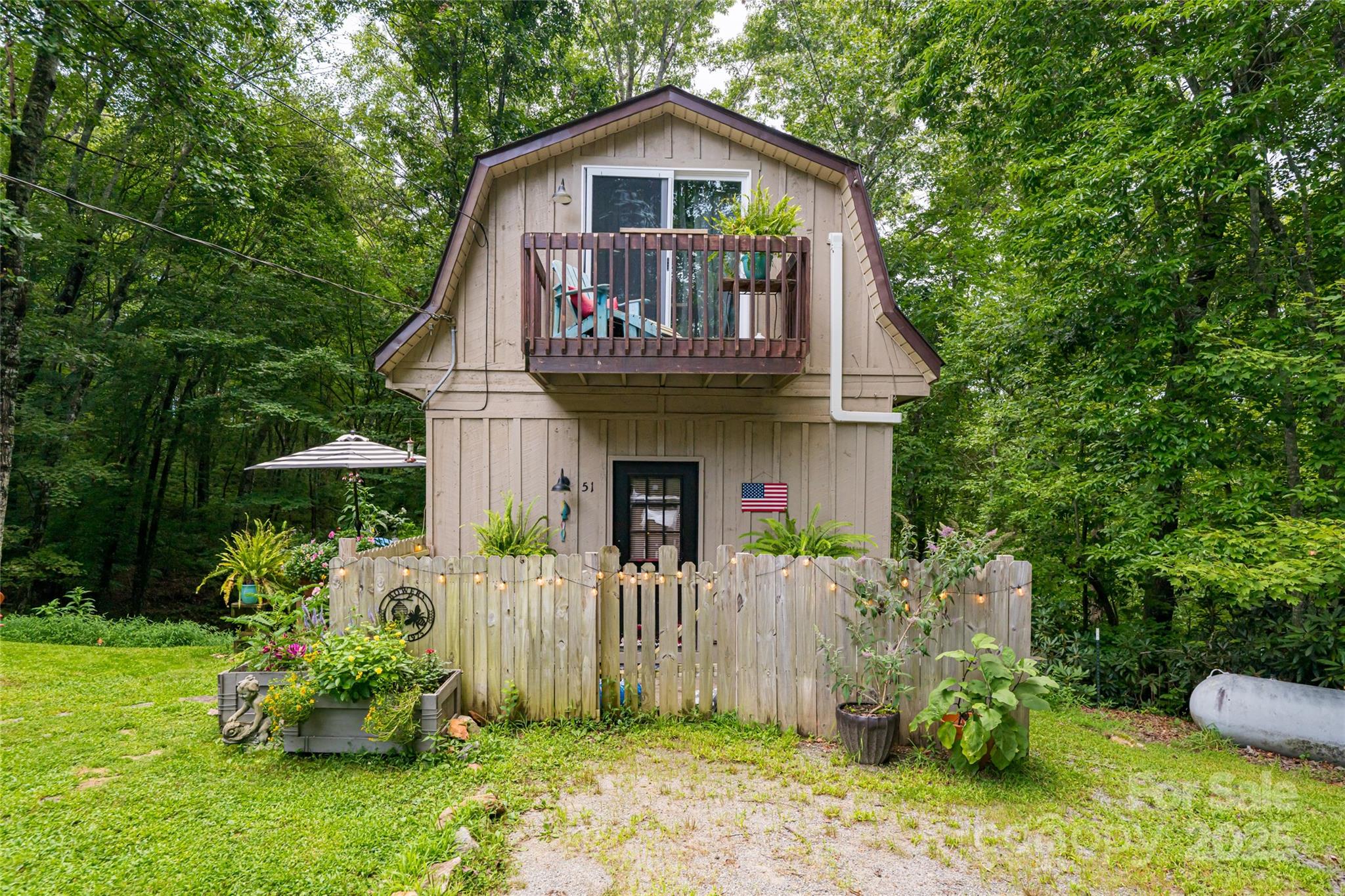 49 & 51 Mayapple Lane
