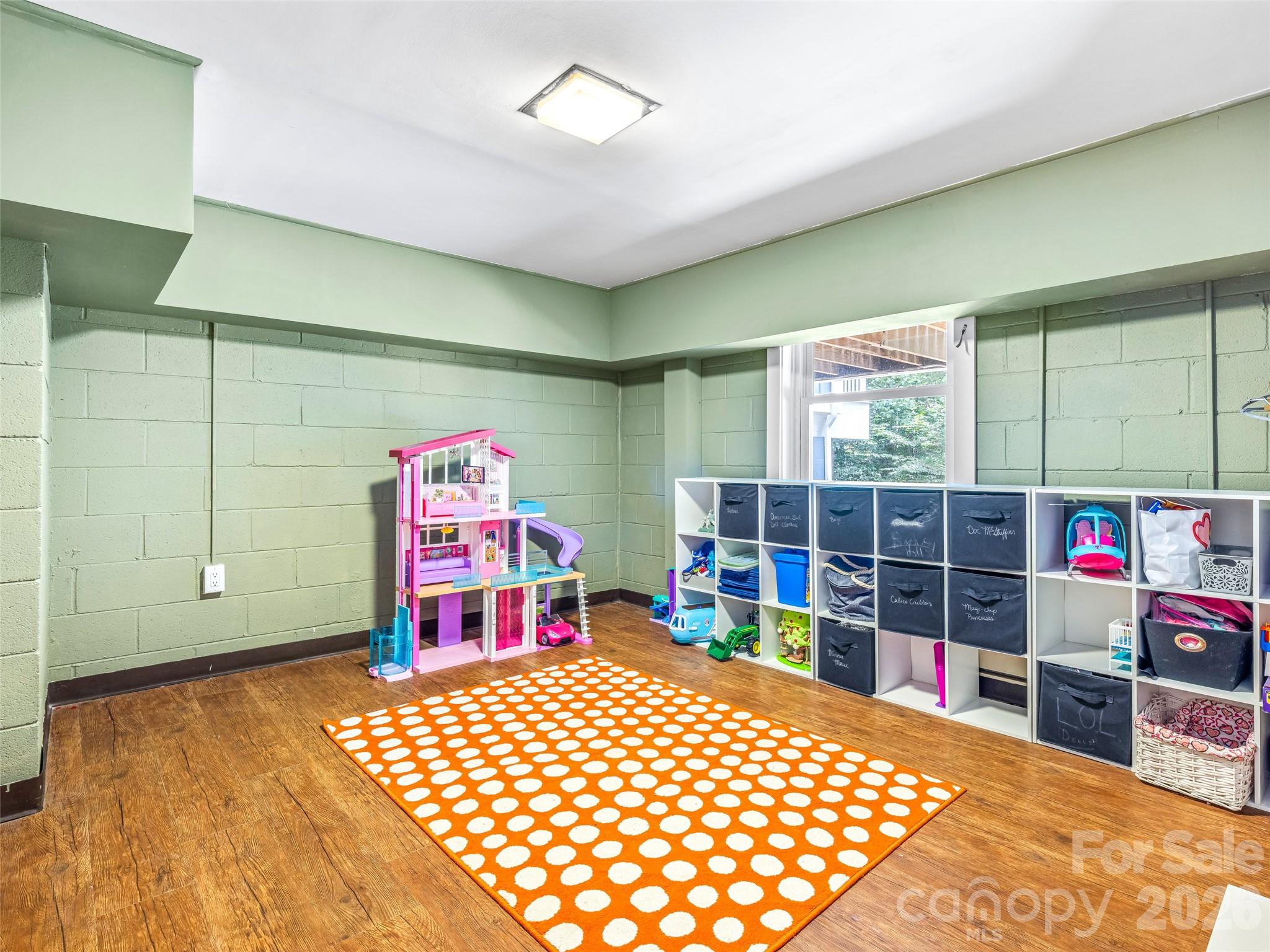 135 Dogwood Drive