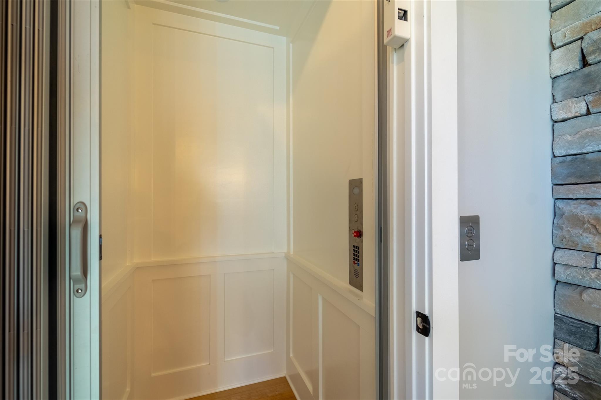 1132 Southshore Drive