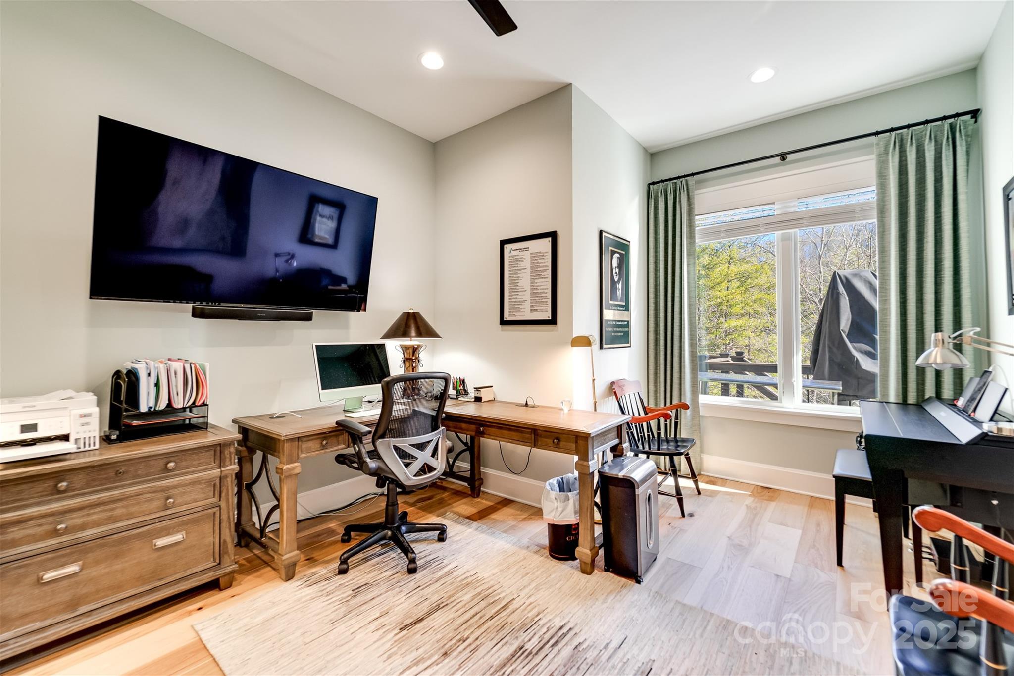 1132 Southshore Drive