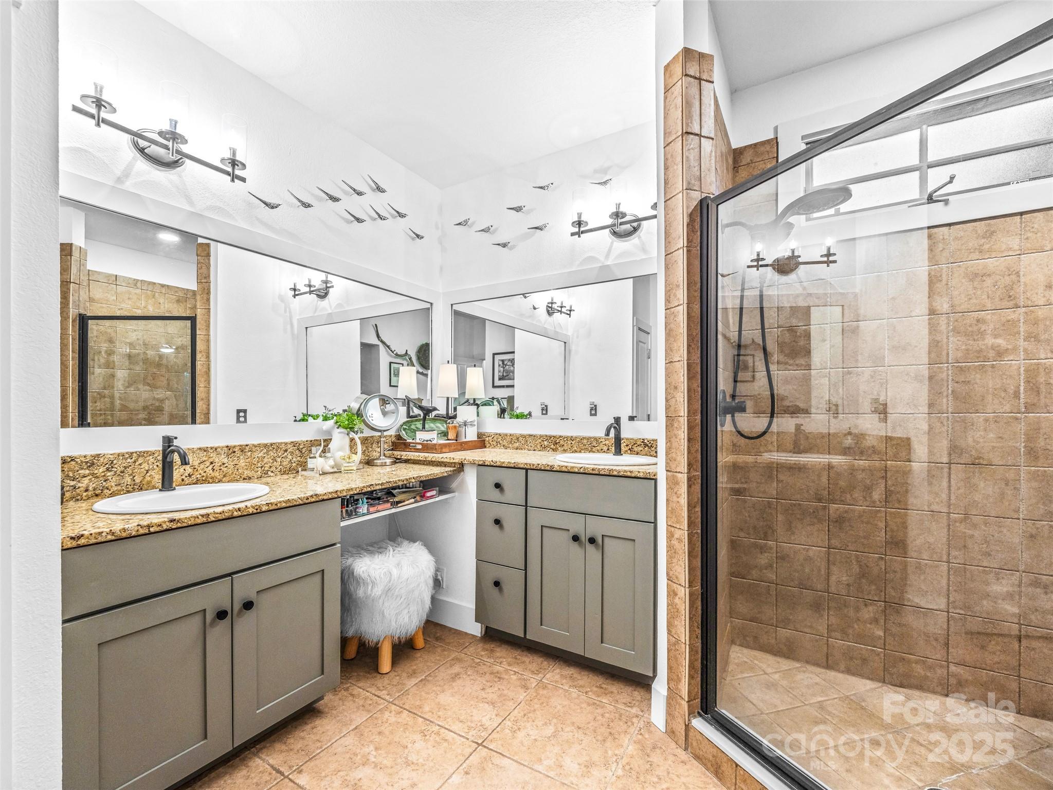 286 Hedgewood Drive