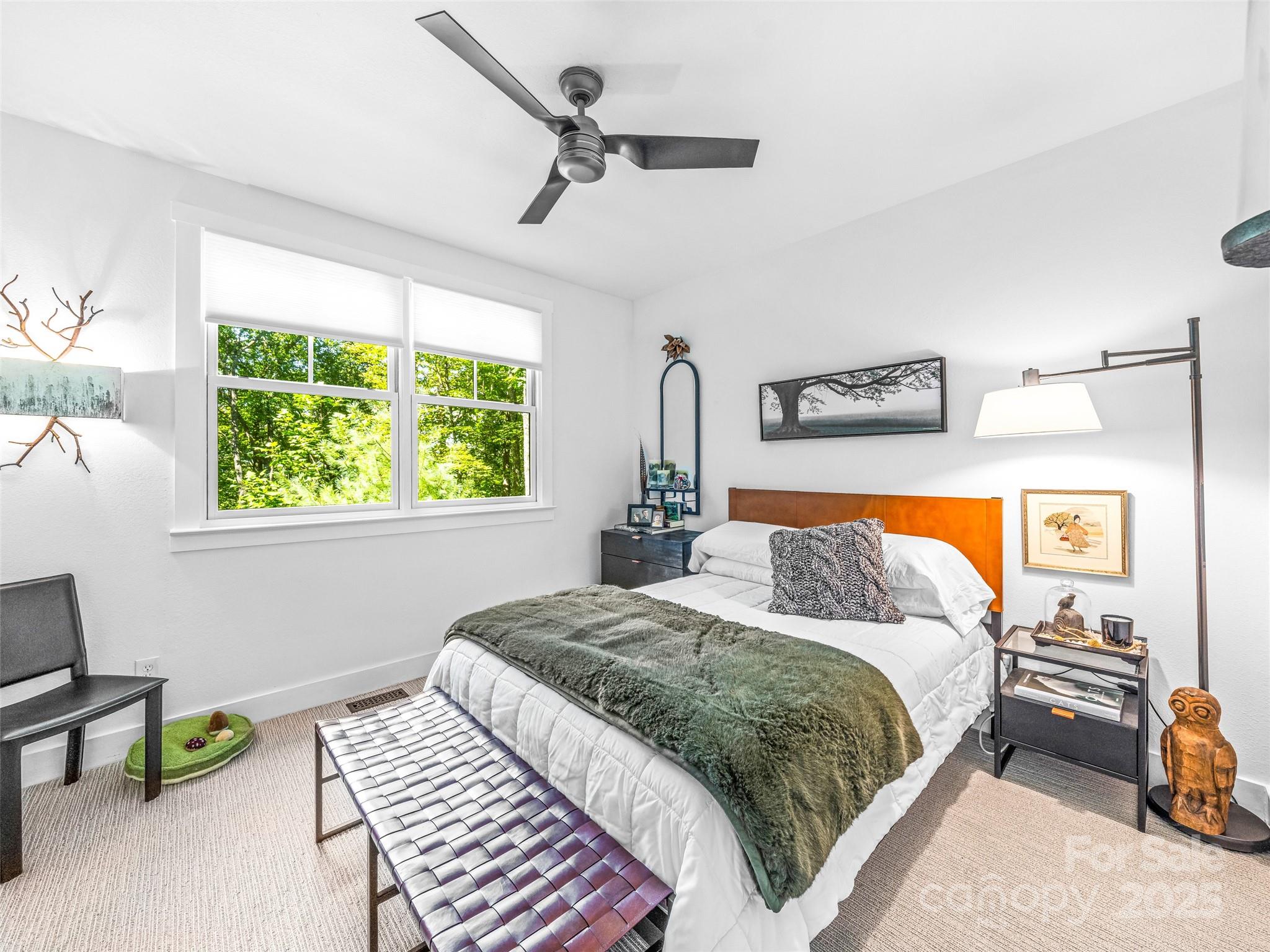 286 Hedgewood Drive