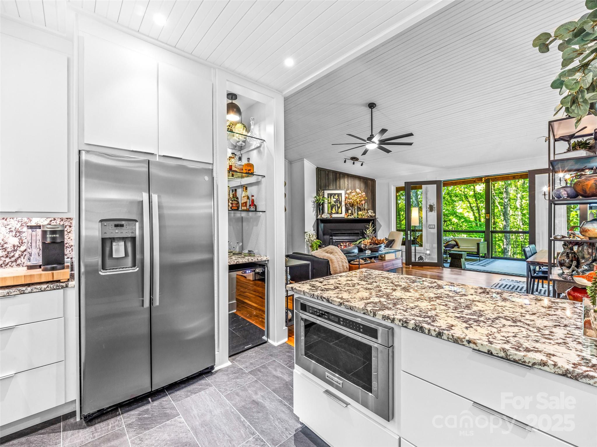 286 Hedgewood Drive