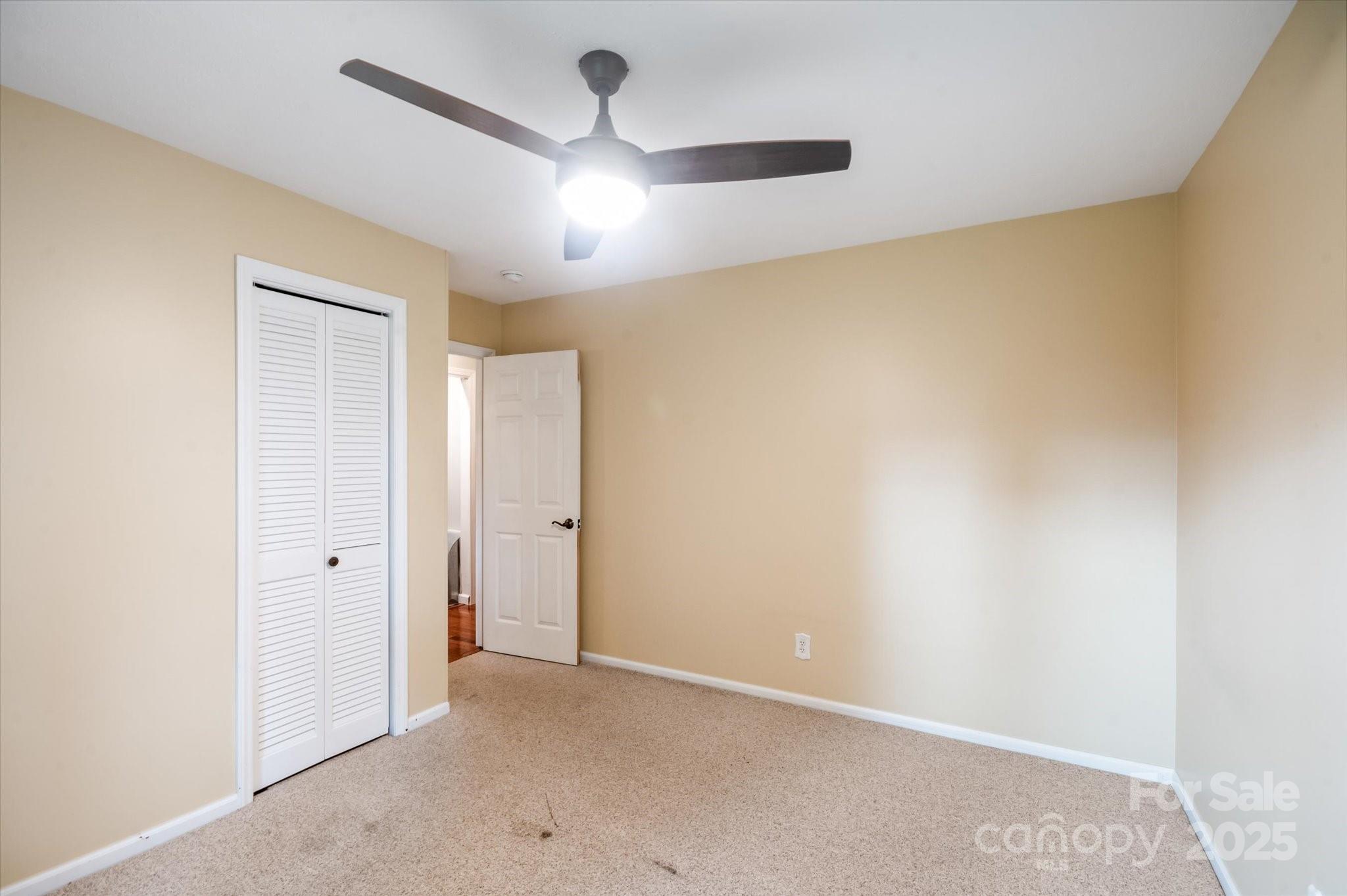 196 Broadview Circle