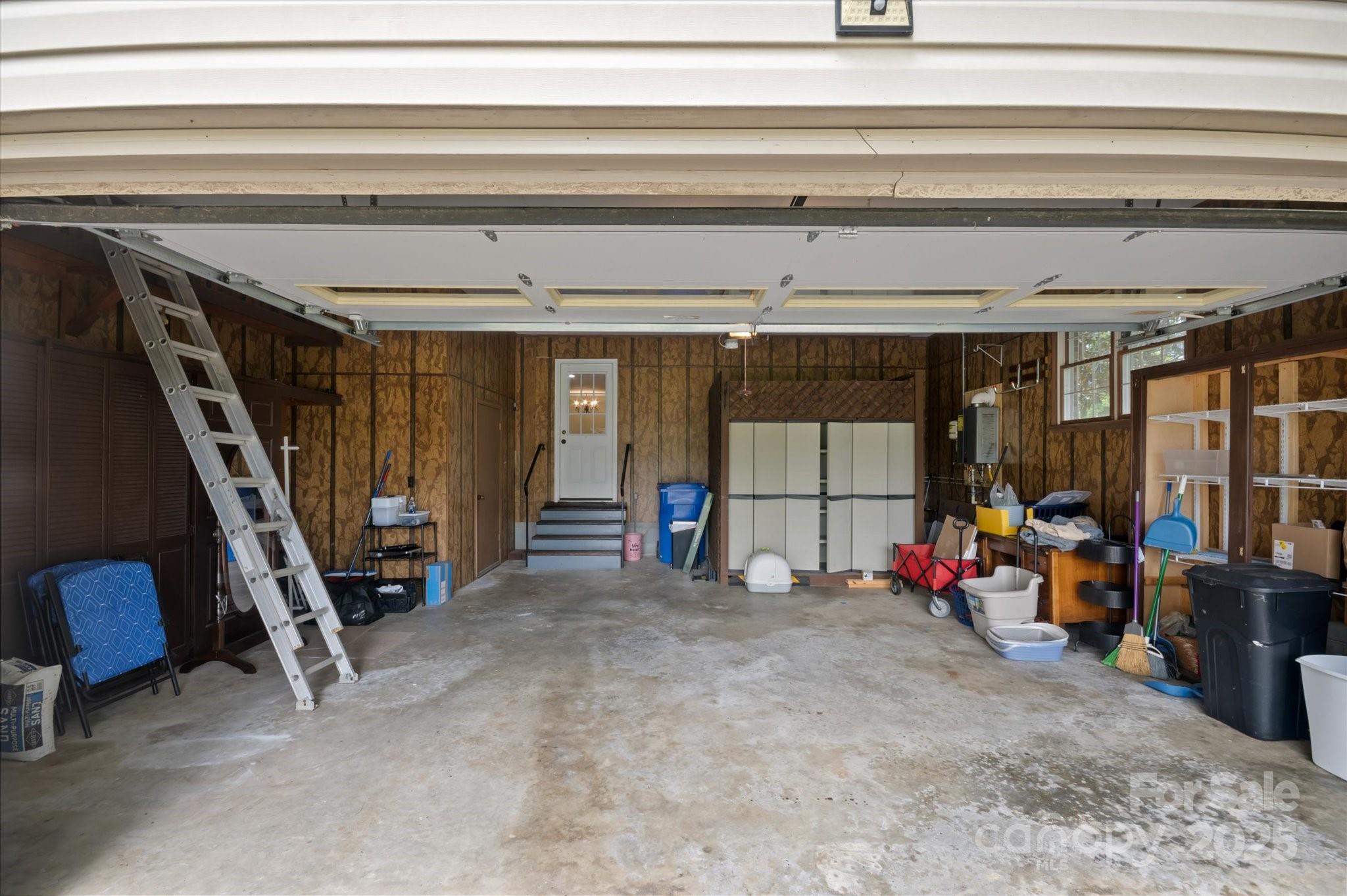 196 Broadview Circle