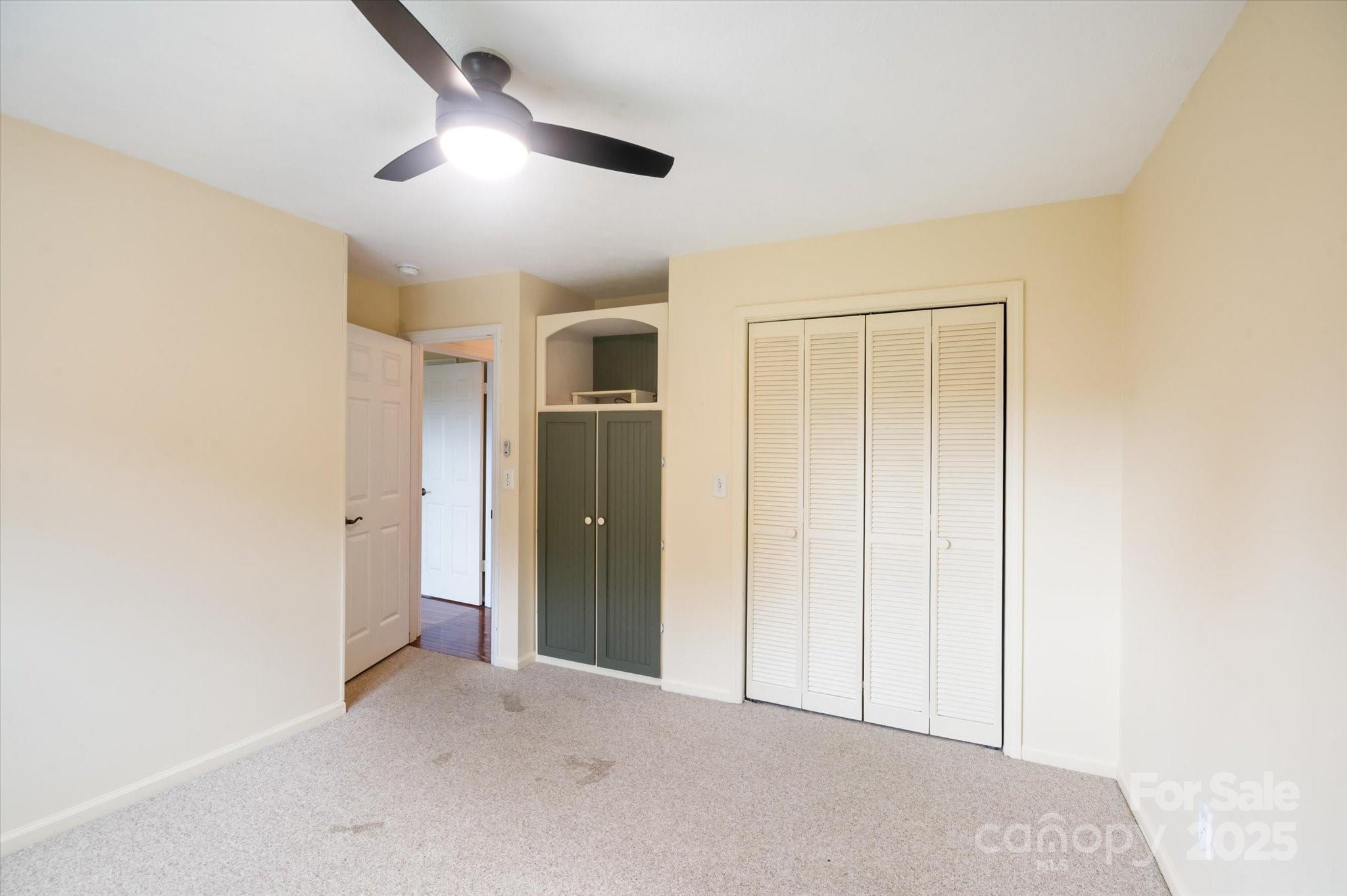 196 Broadview Circle