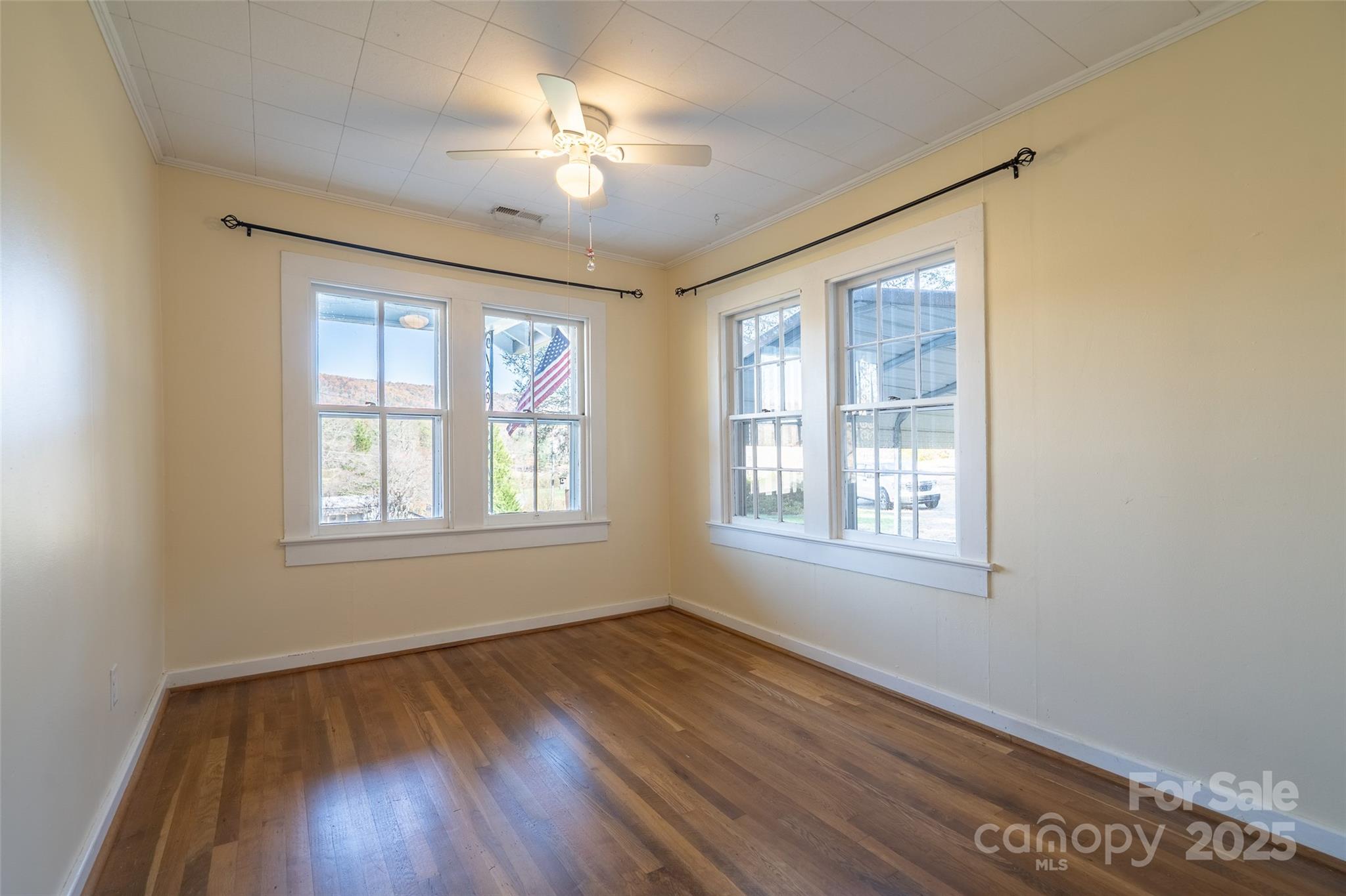 350 Island Cove Road