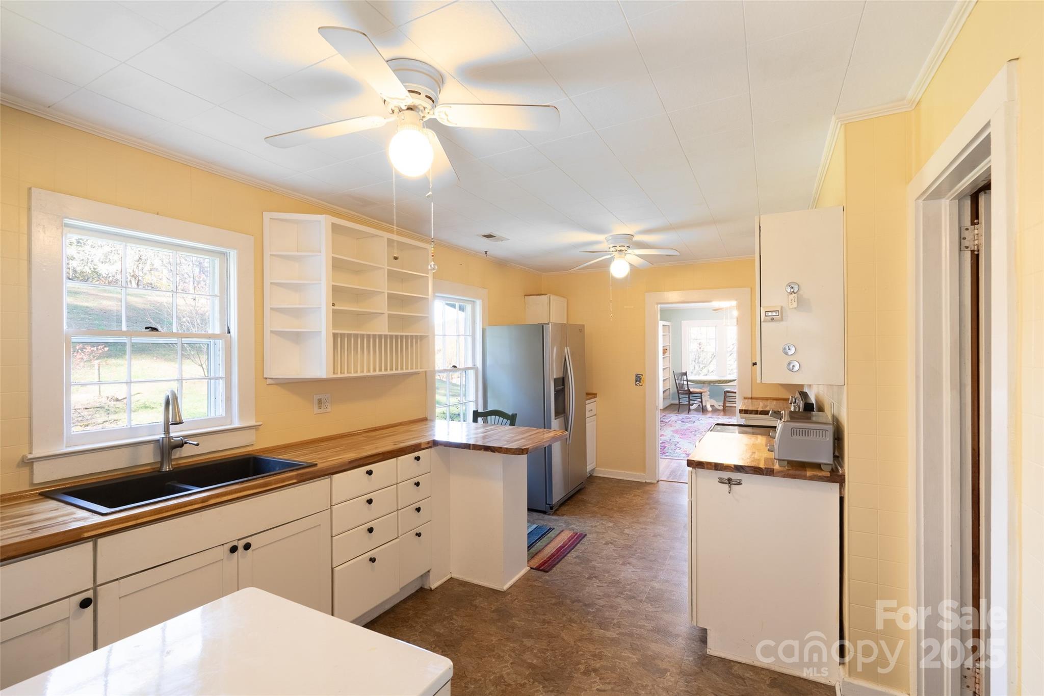 350 Island Cove Road