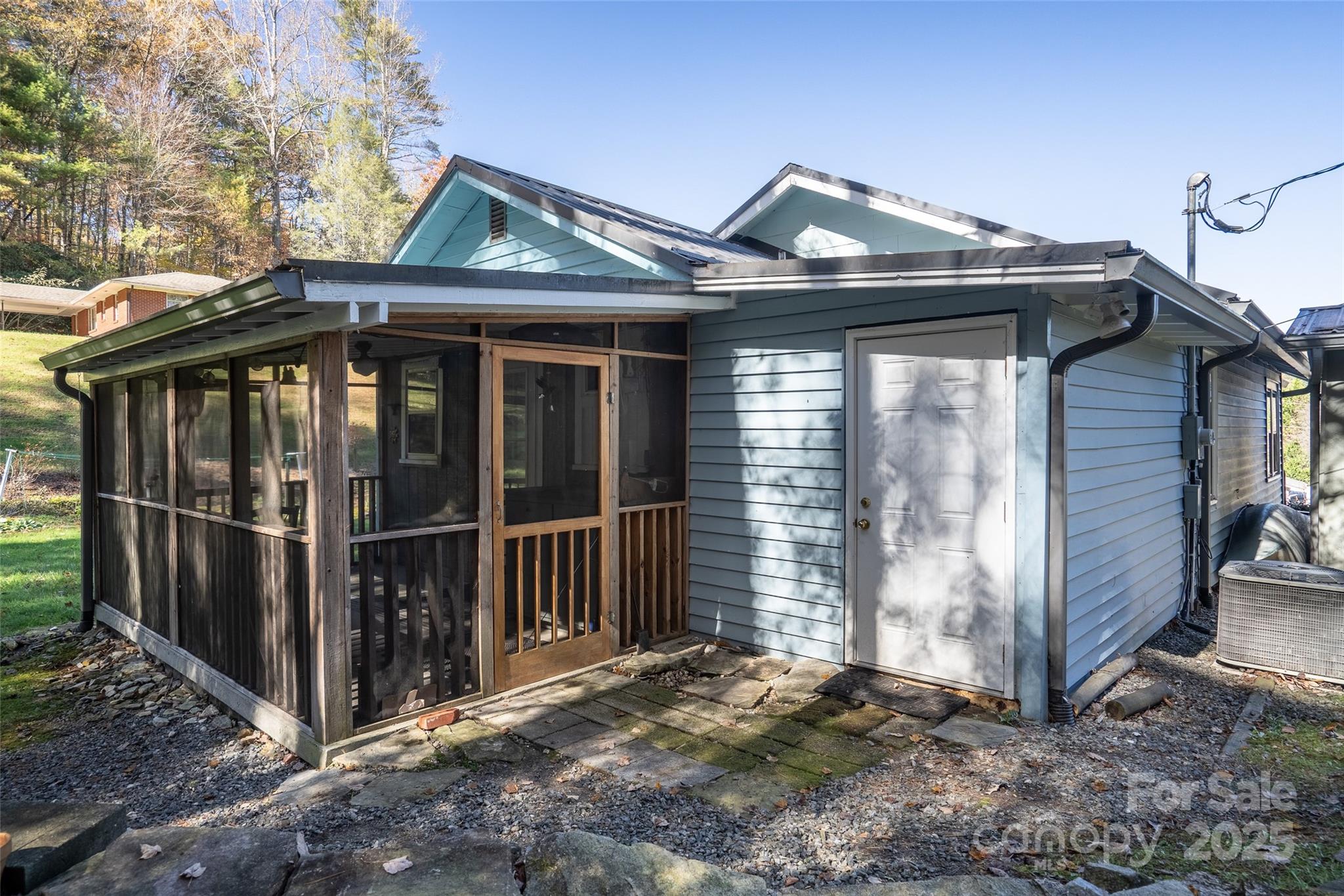 350 Island Cove Road