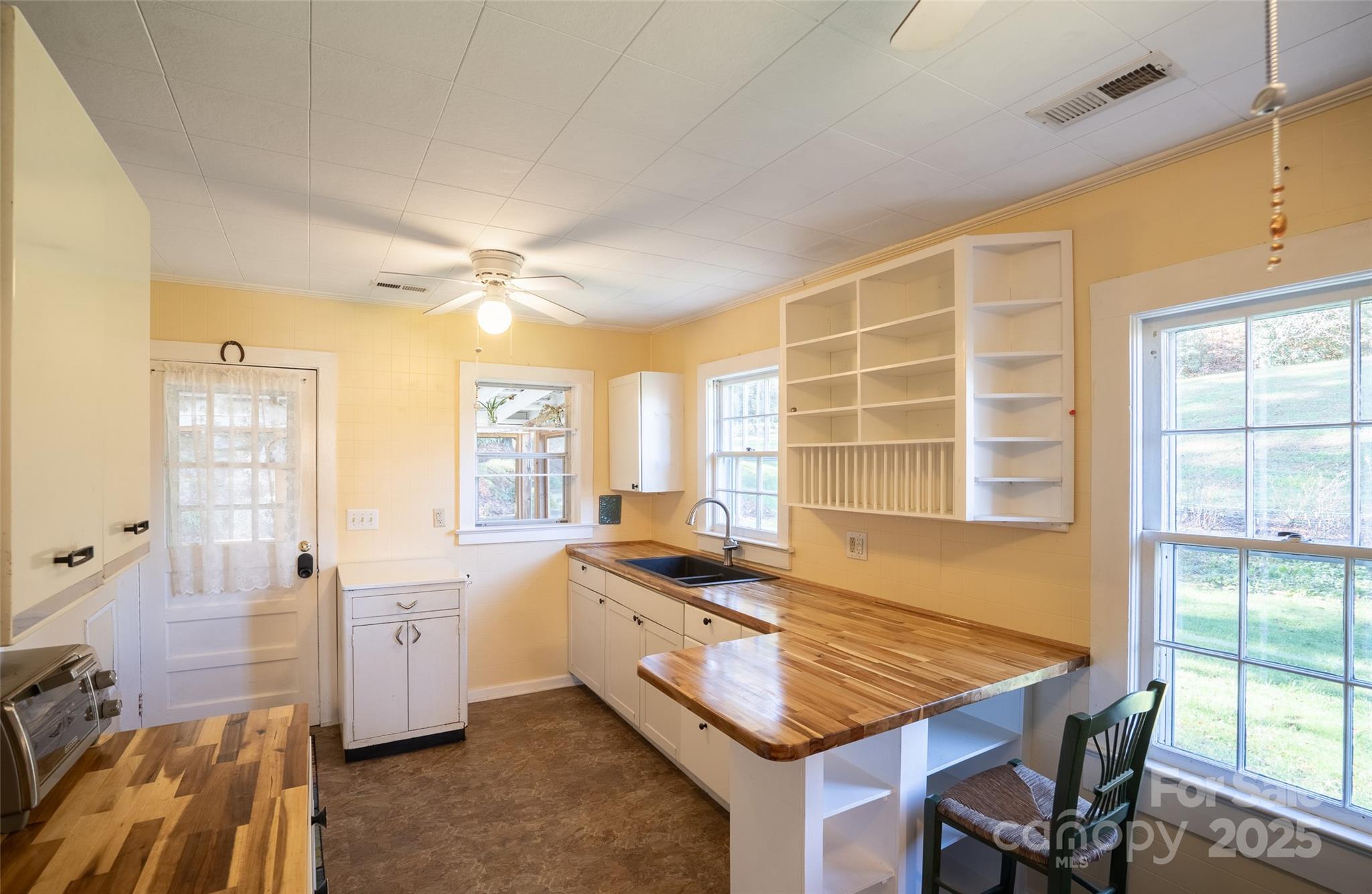 350 Island Cove Road