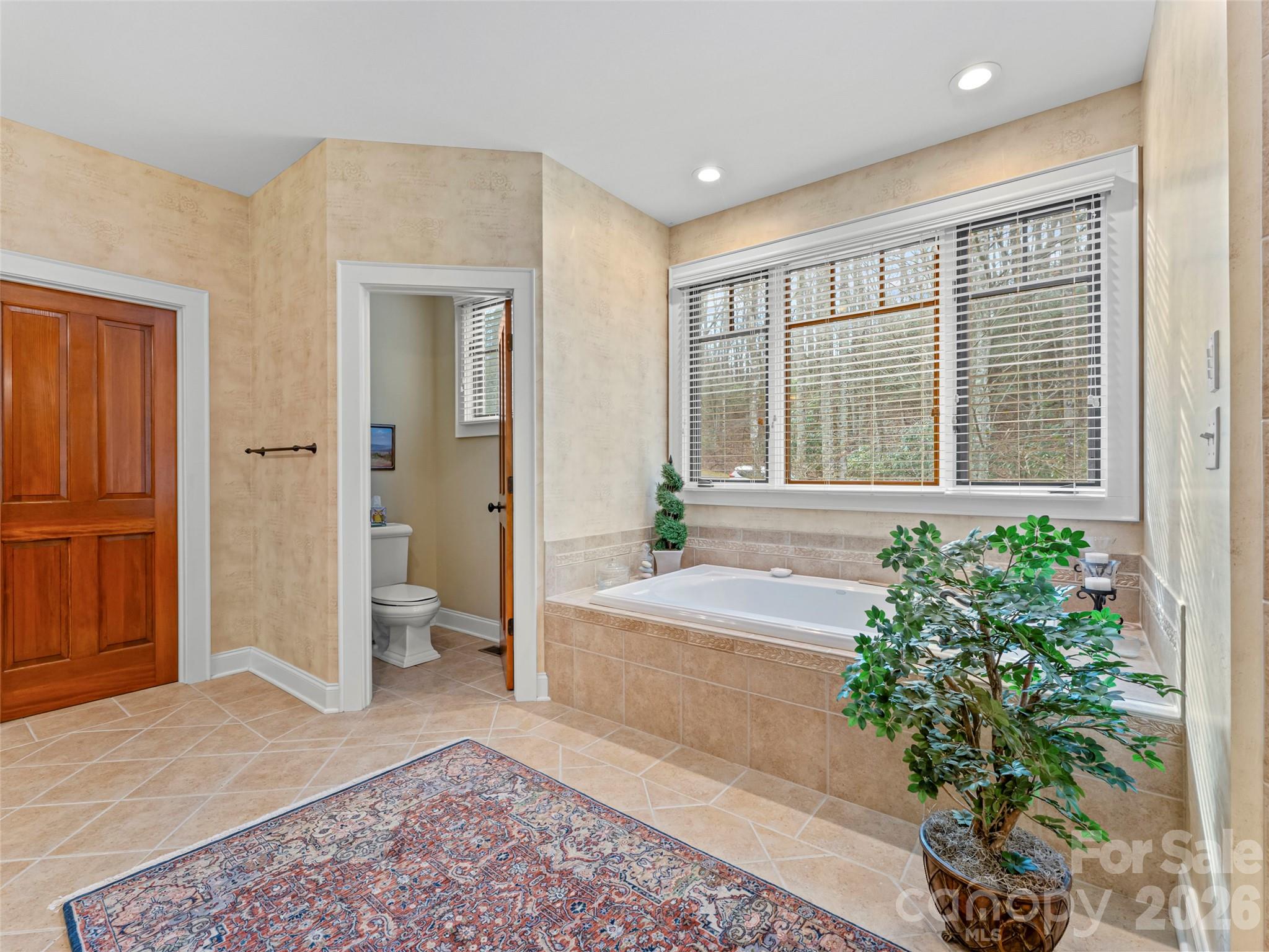 405 Kanasdatsi Drive