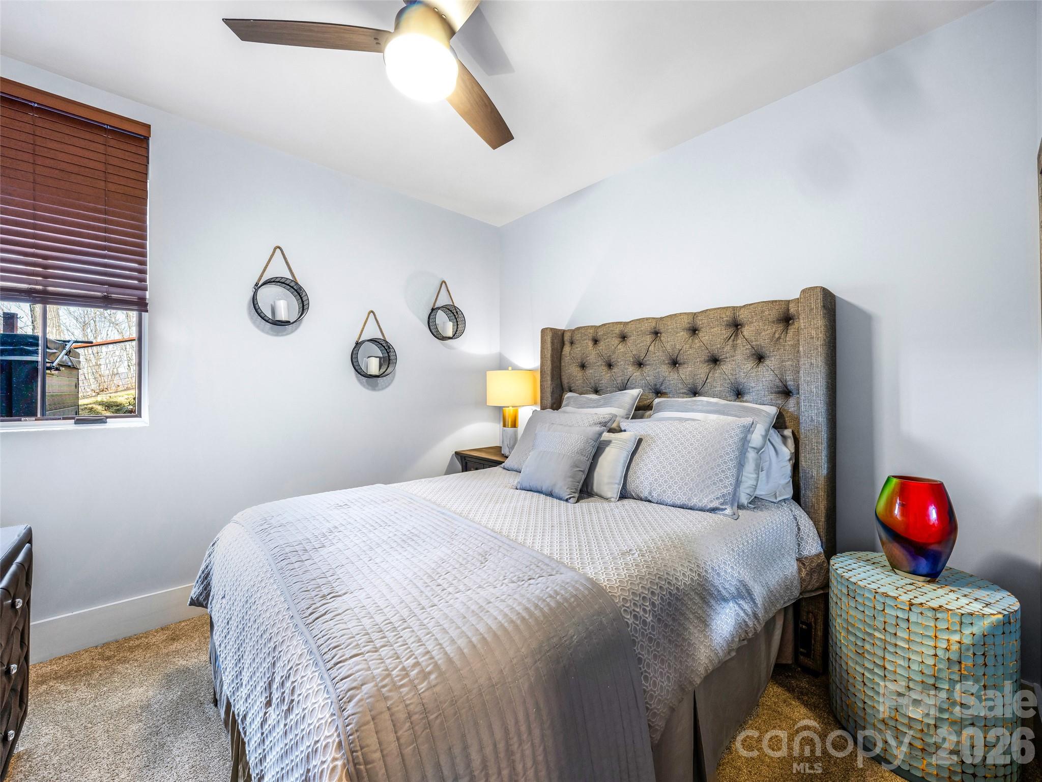 1839 Grandview Drive