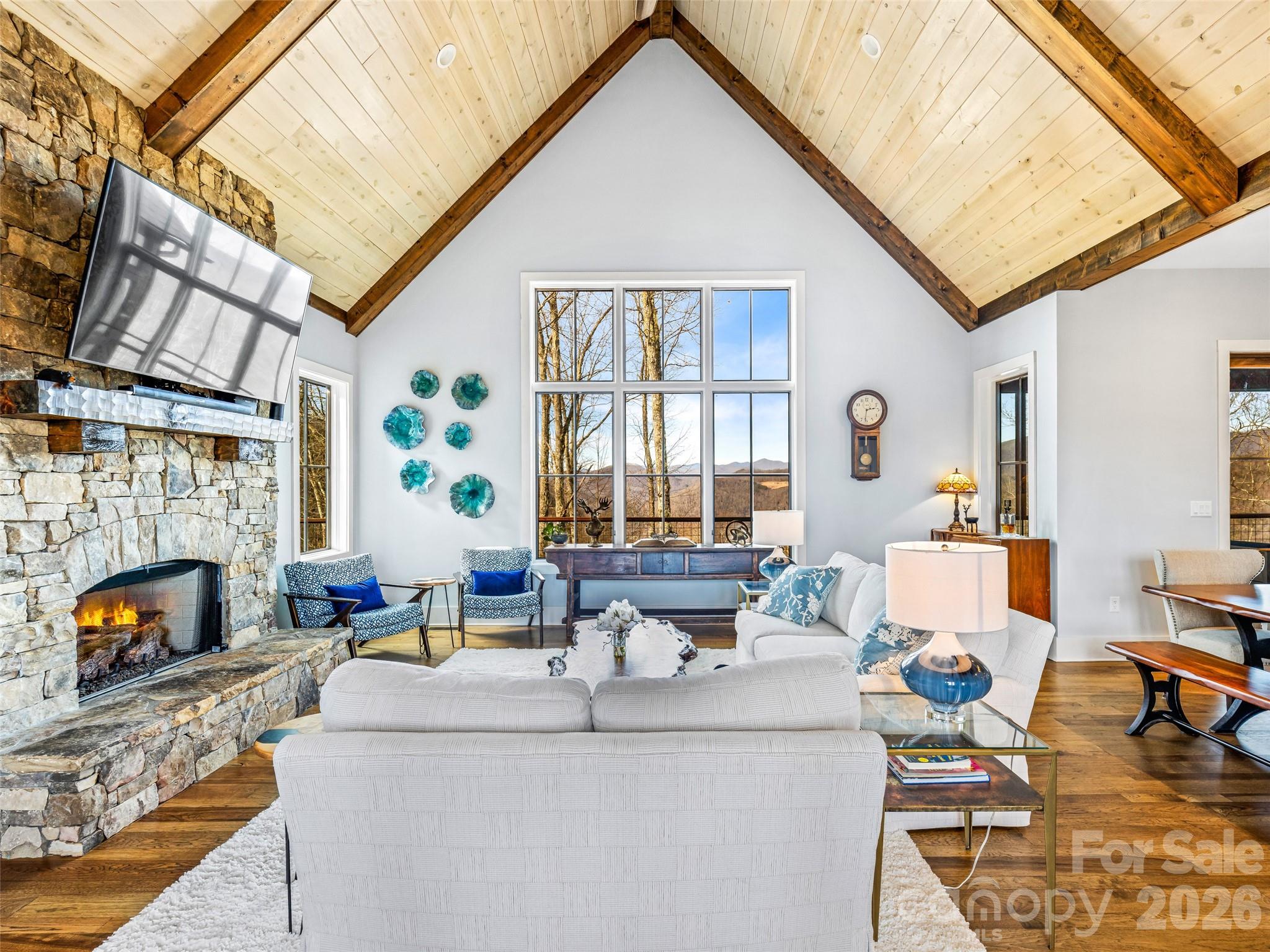 1839 Grandview Drive