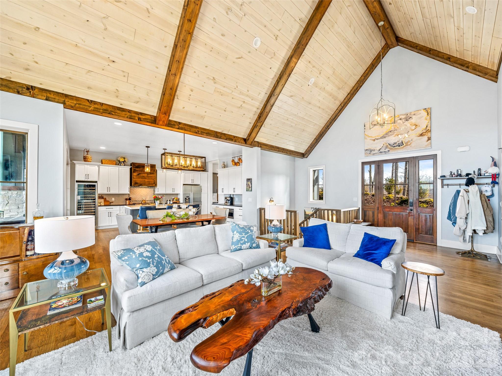 1839 Grandview Drive