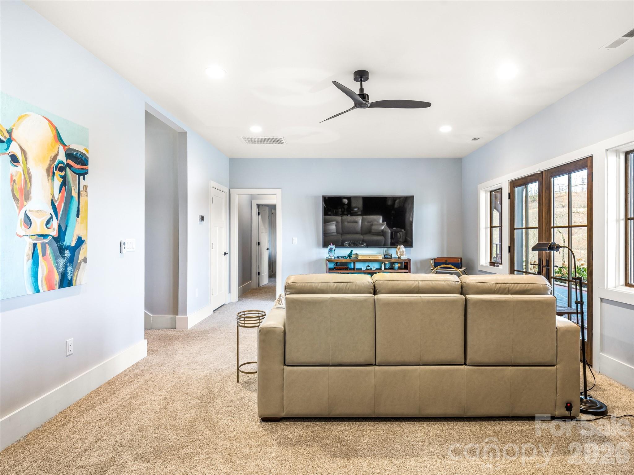 1839 Grandview Drive