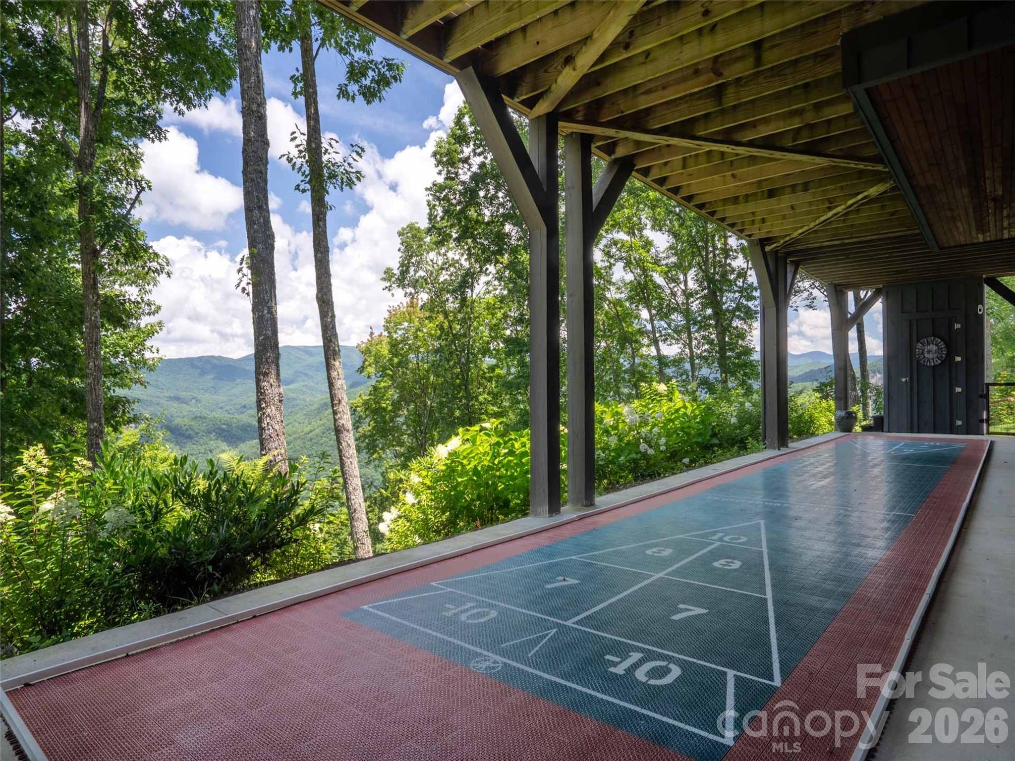 1839 Grandview Drive