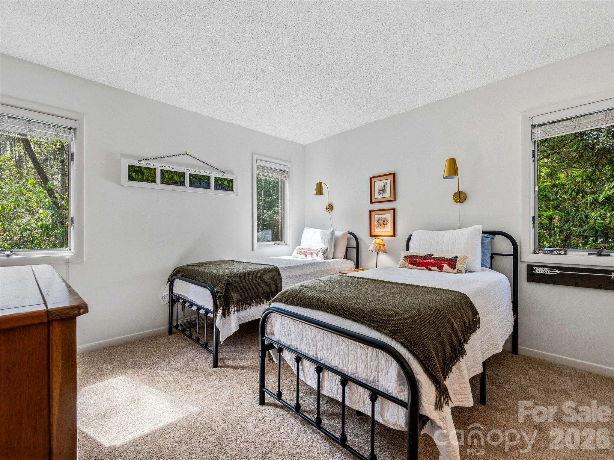 15 Gold Finch Court
