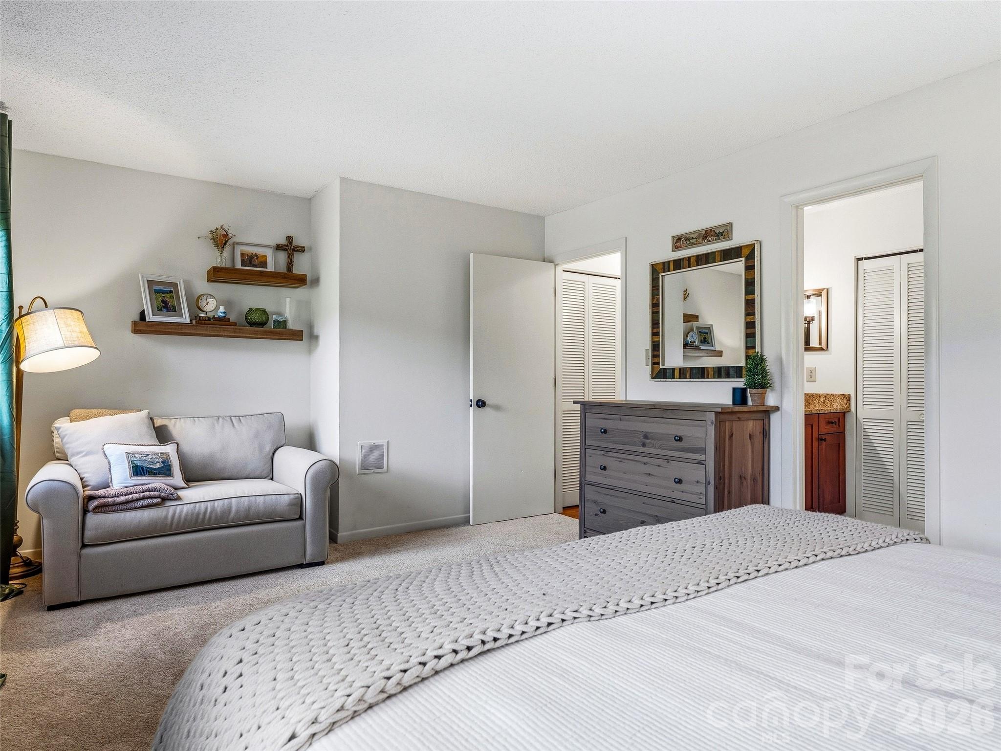 15 Gold Finch Court