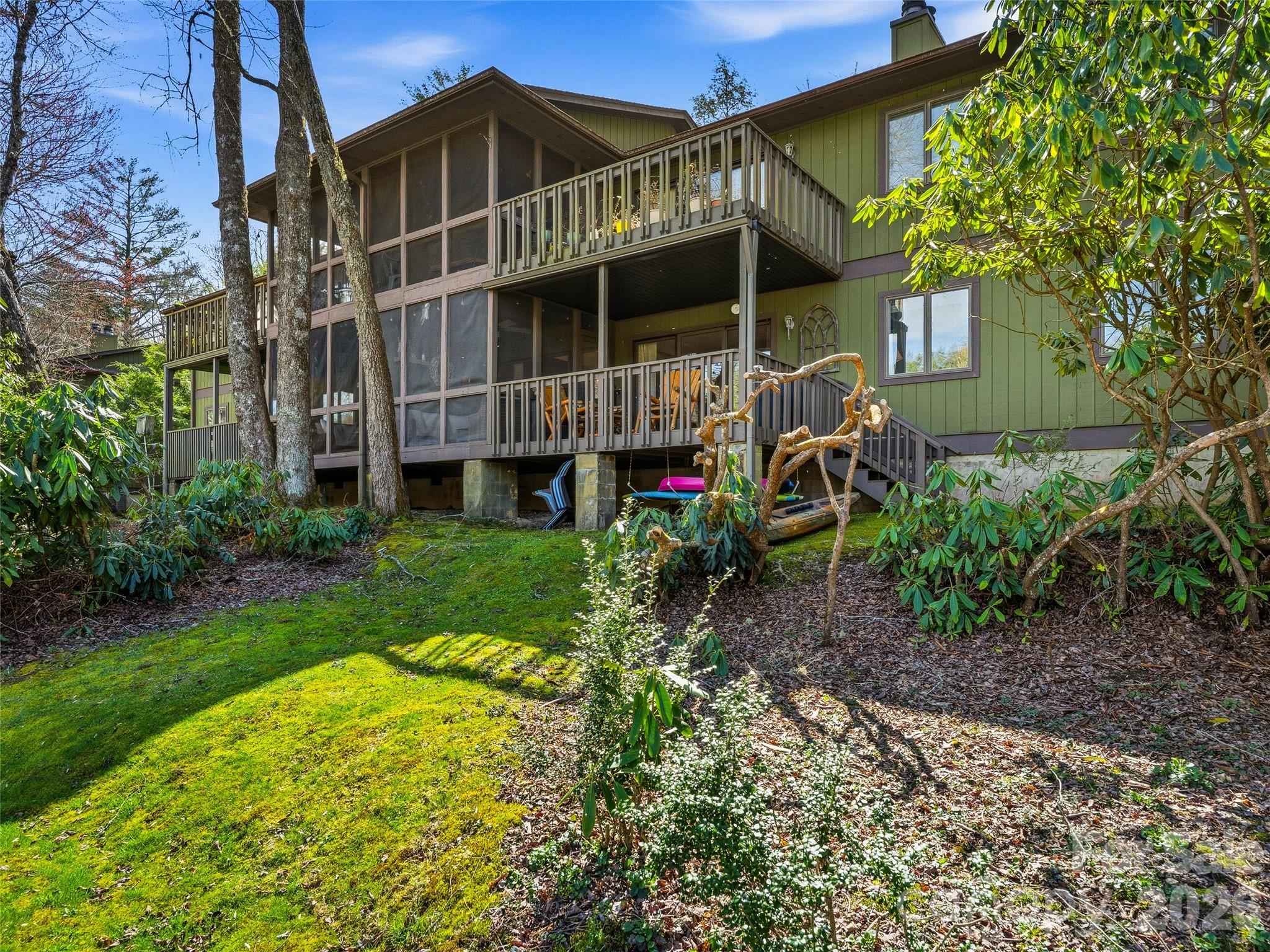 15 Gold Finch Court