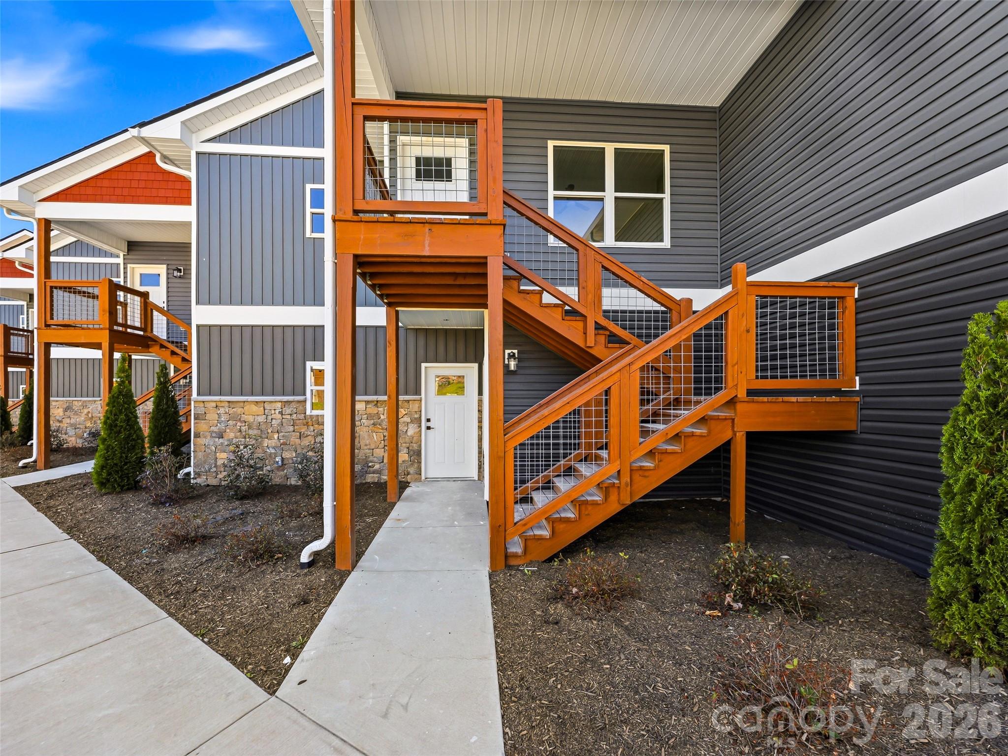 143 Carver Street Unit: 7