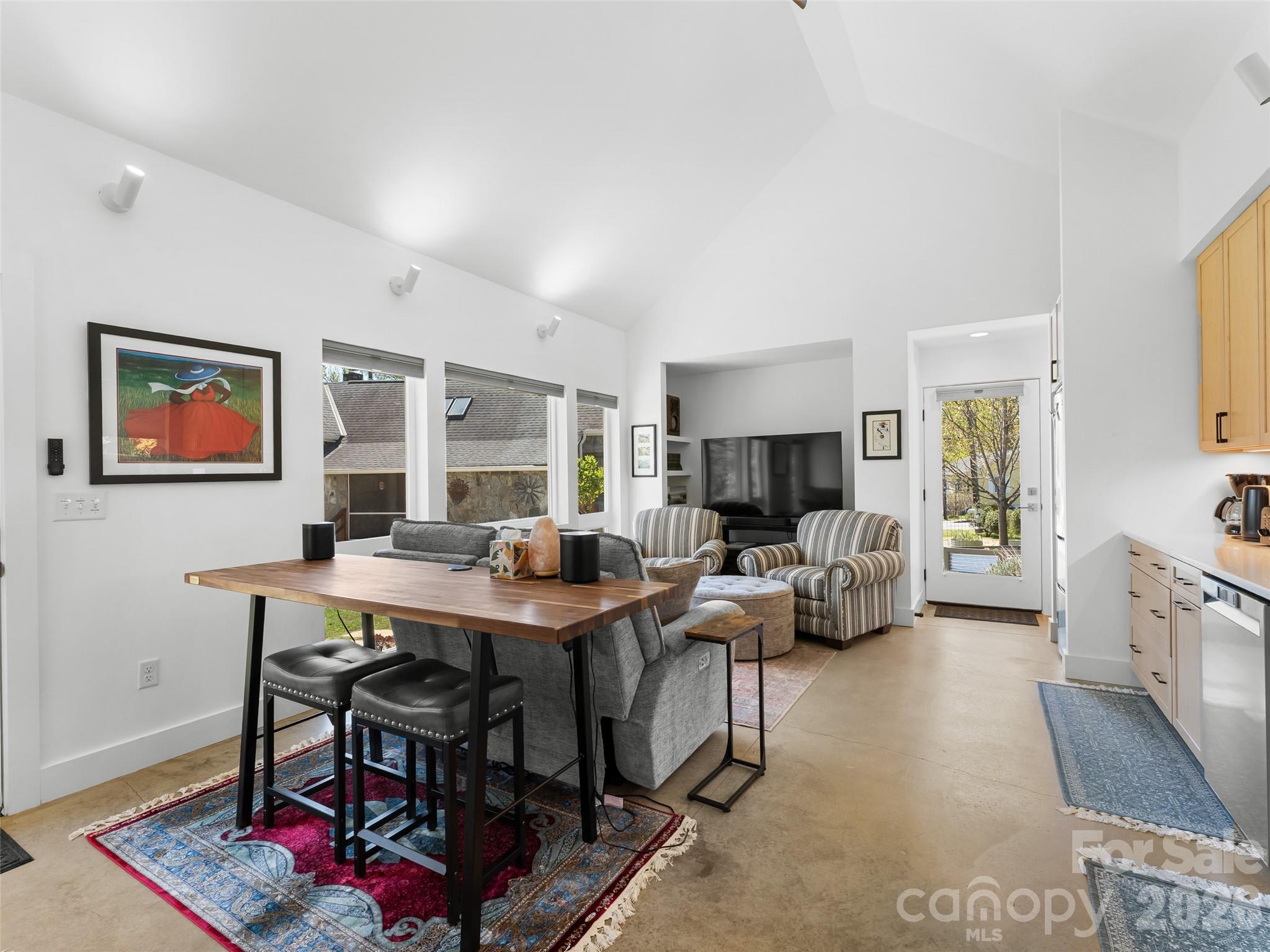 60 W Morgan Street