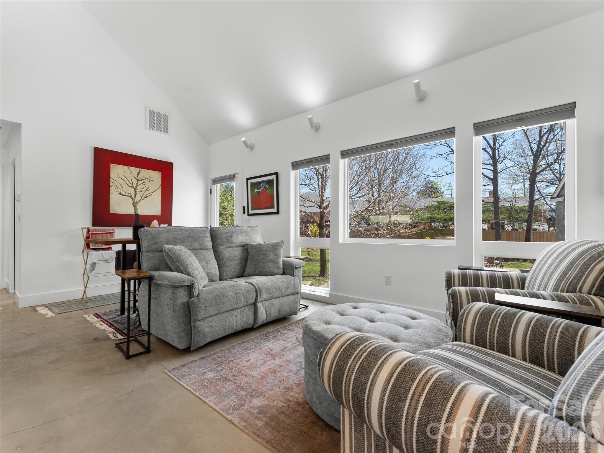 60 W Morgan Street