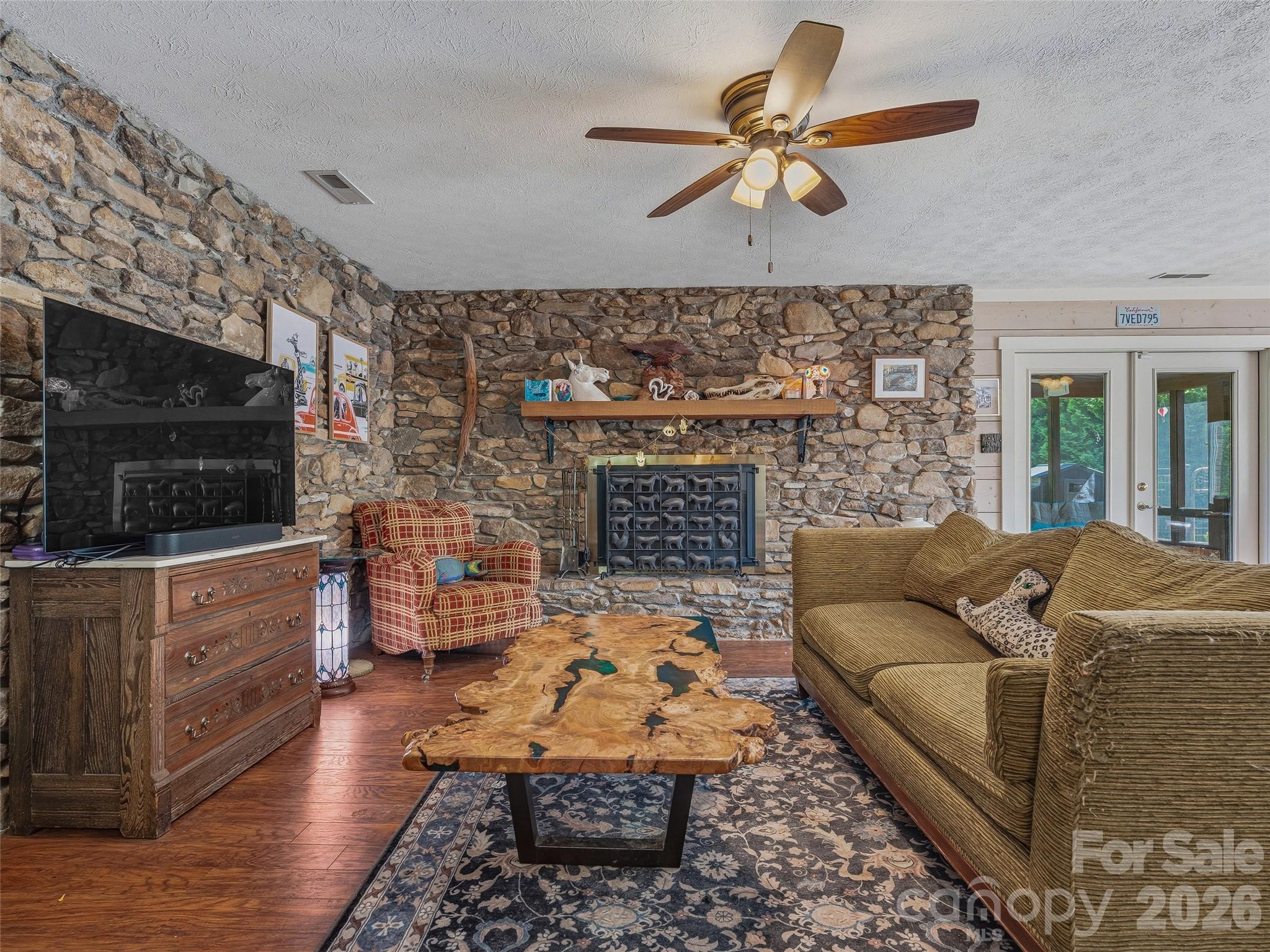 73 Redwood Street