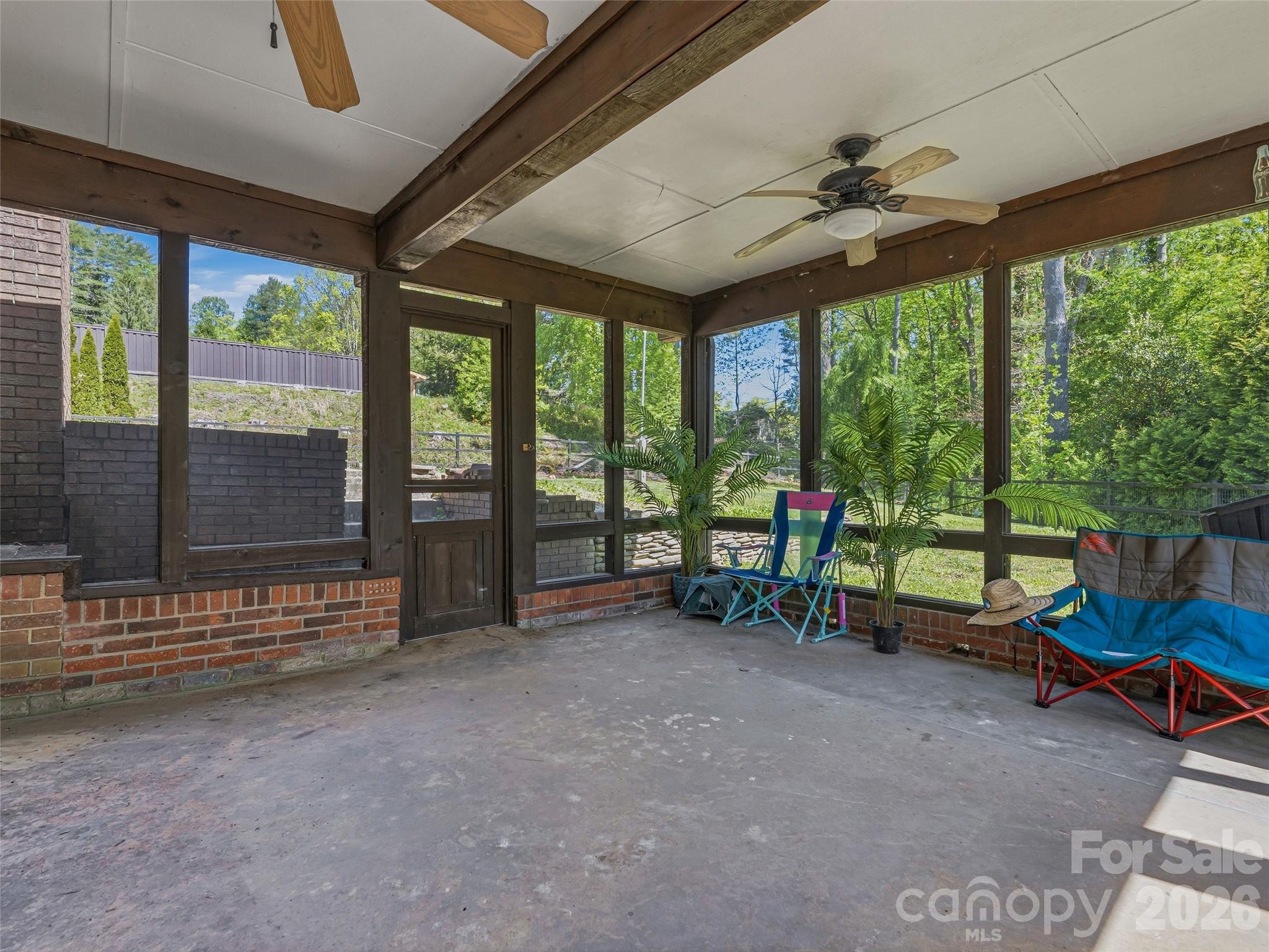 73 Redwood Street