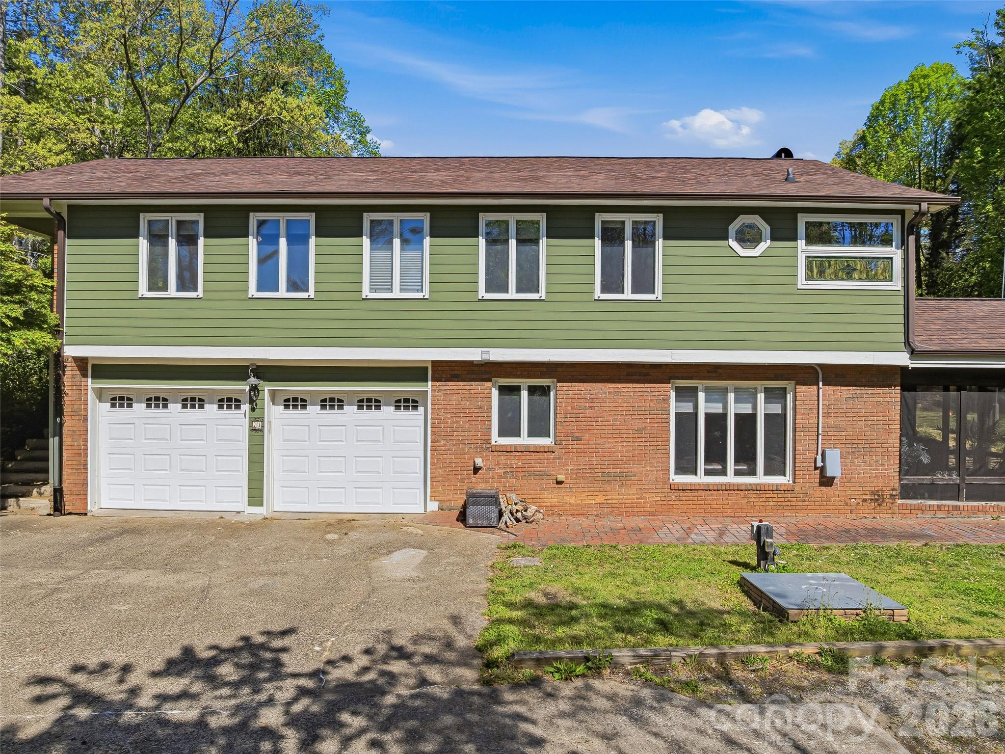 73 Redwood Street