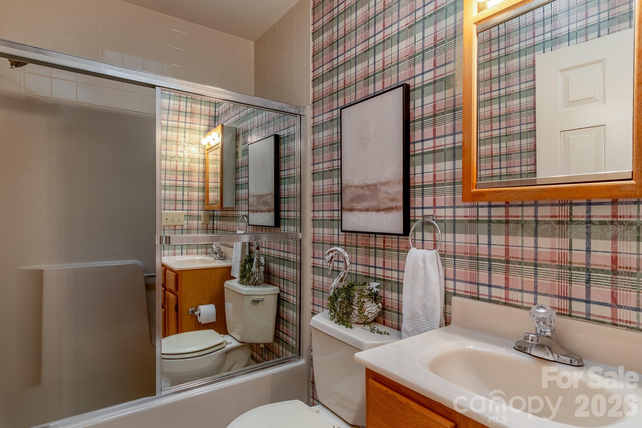 304 Emerald Hills Drive Unit: 14