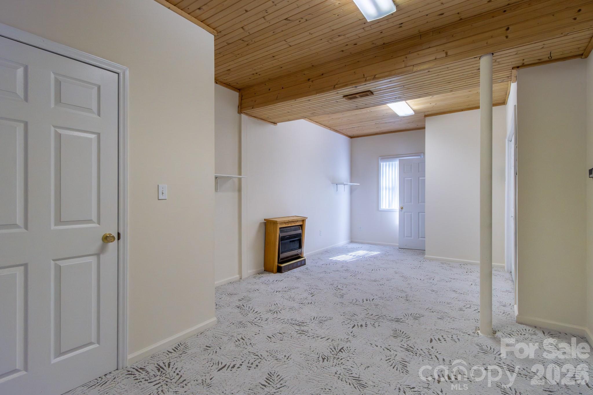 304 Emerald Hills Drive Unit: 14