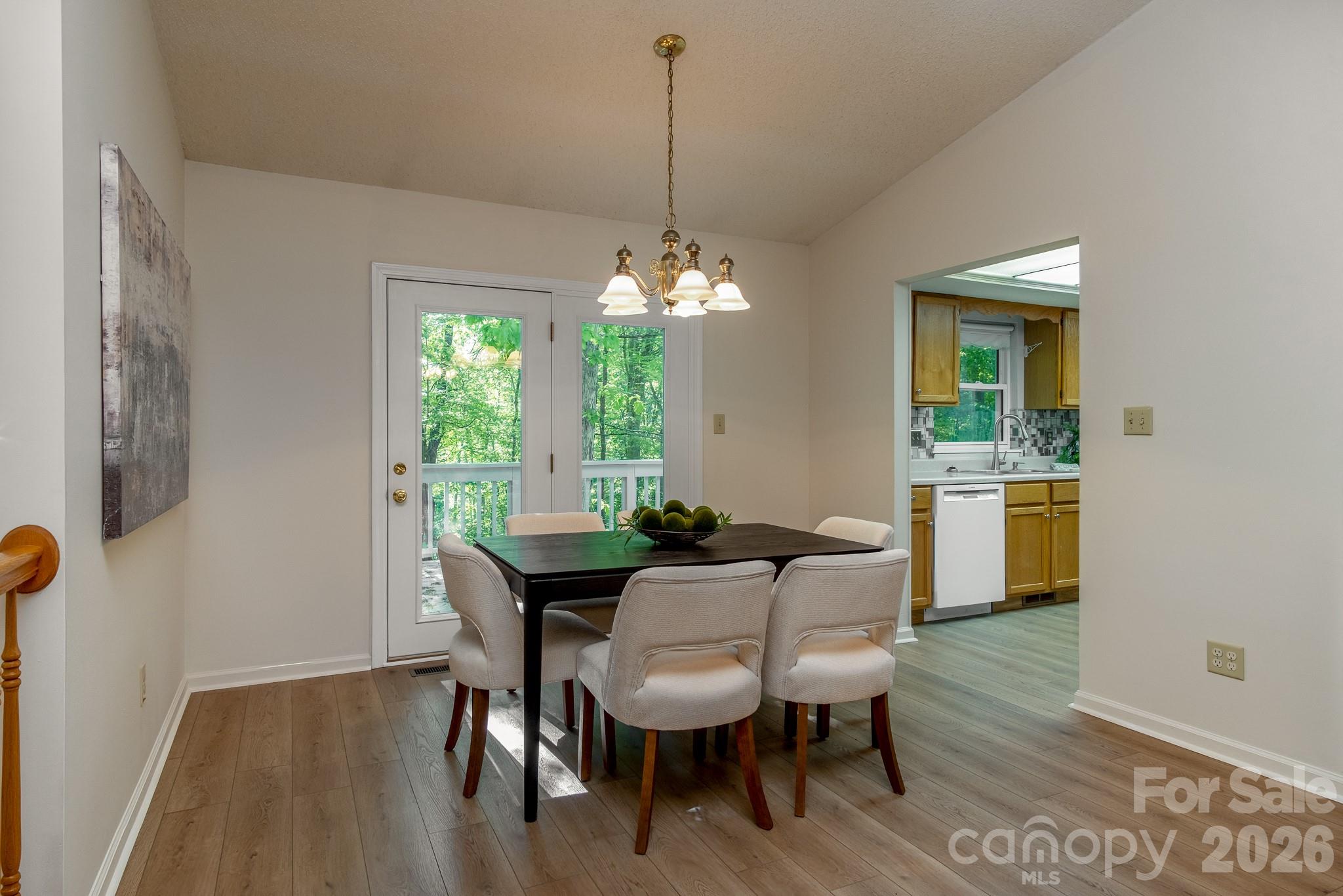 304 Emerald Hills Drive Unit: 14