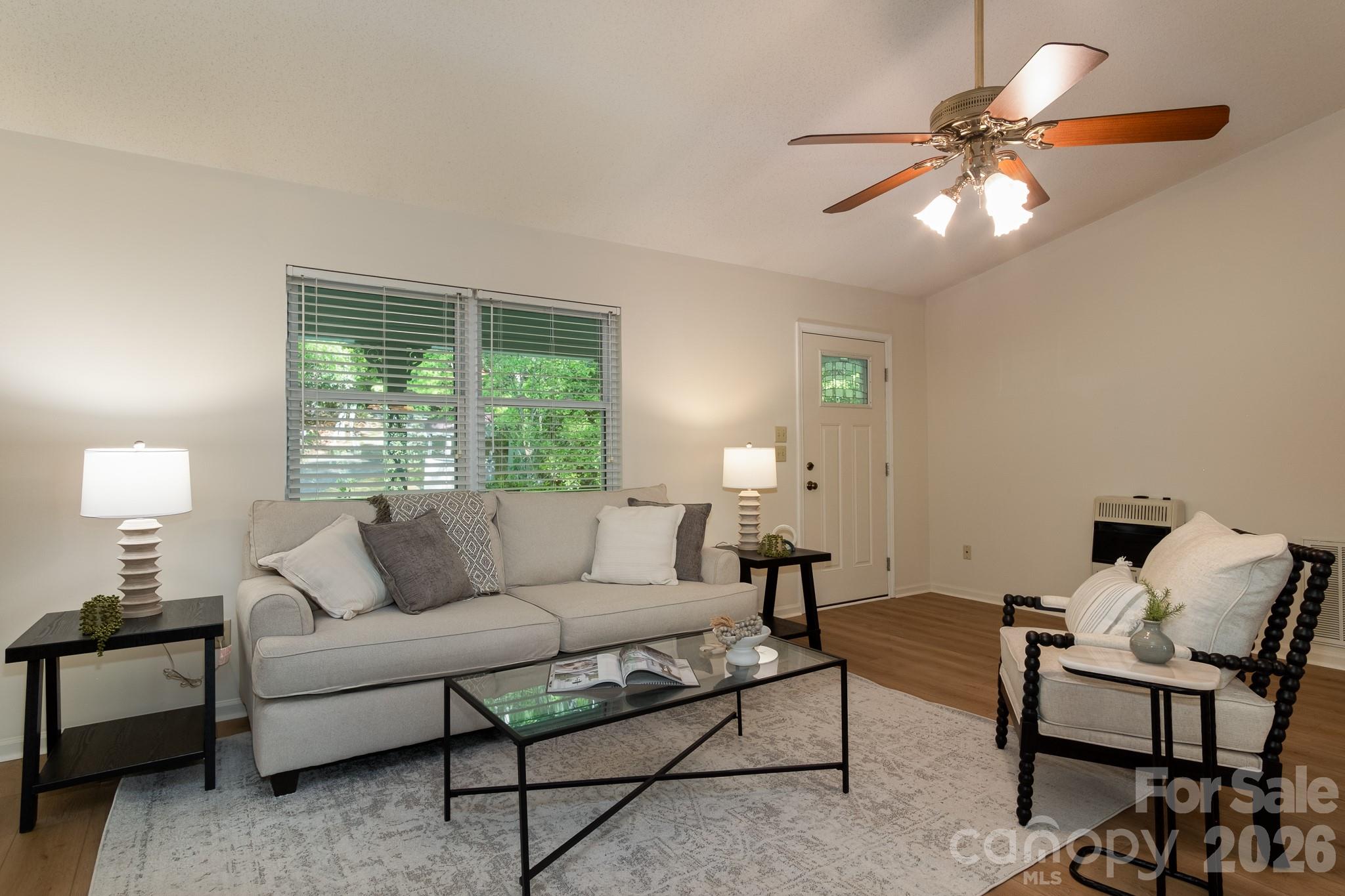 304 Emerald Hills Drive Unit: 14