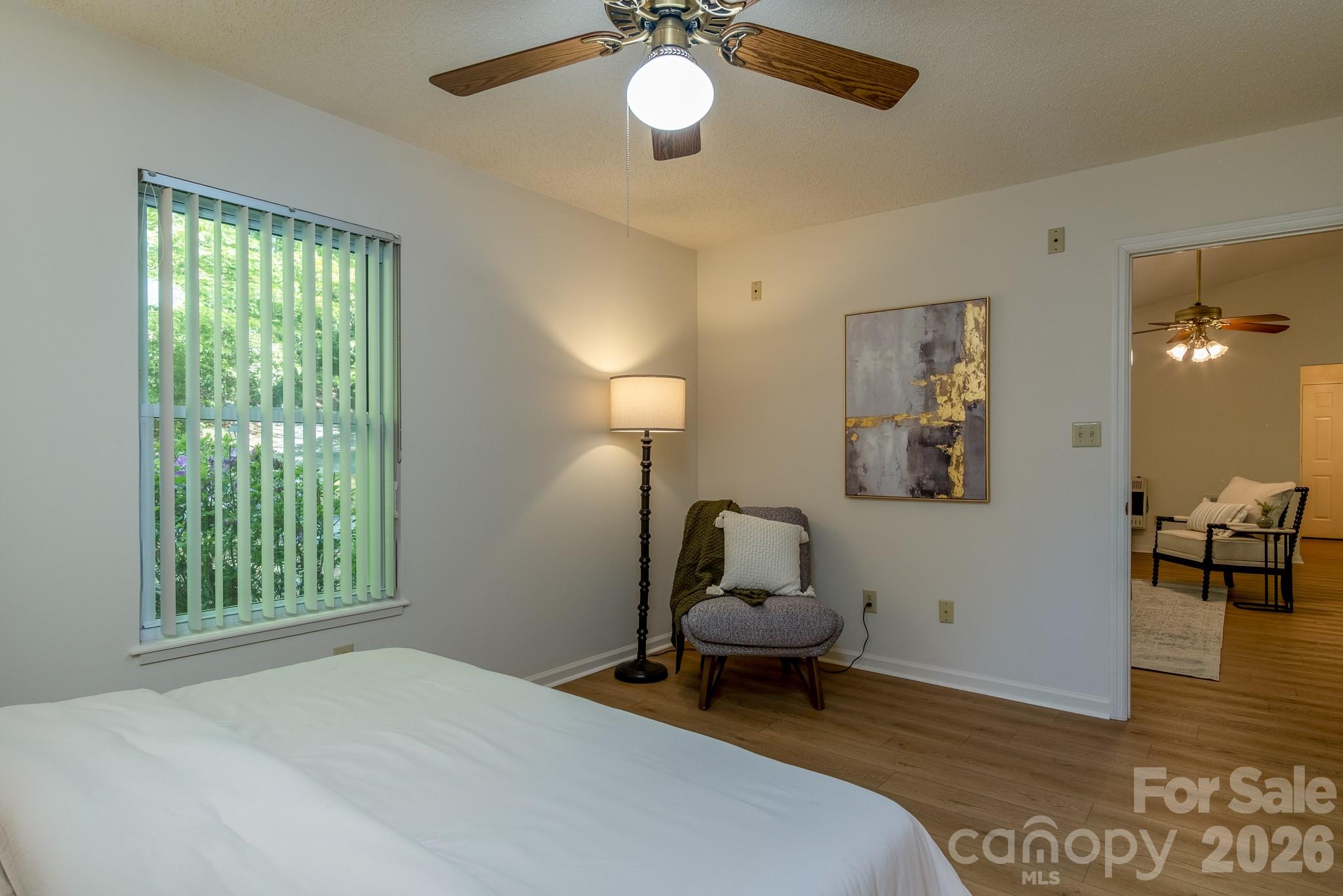 304 Emerald Hills Drive Unit: 14