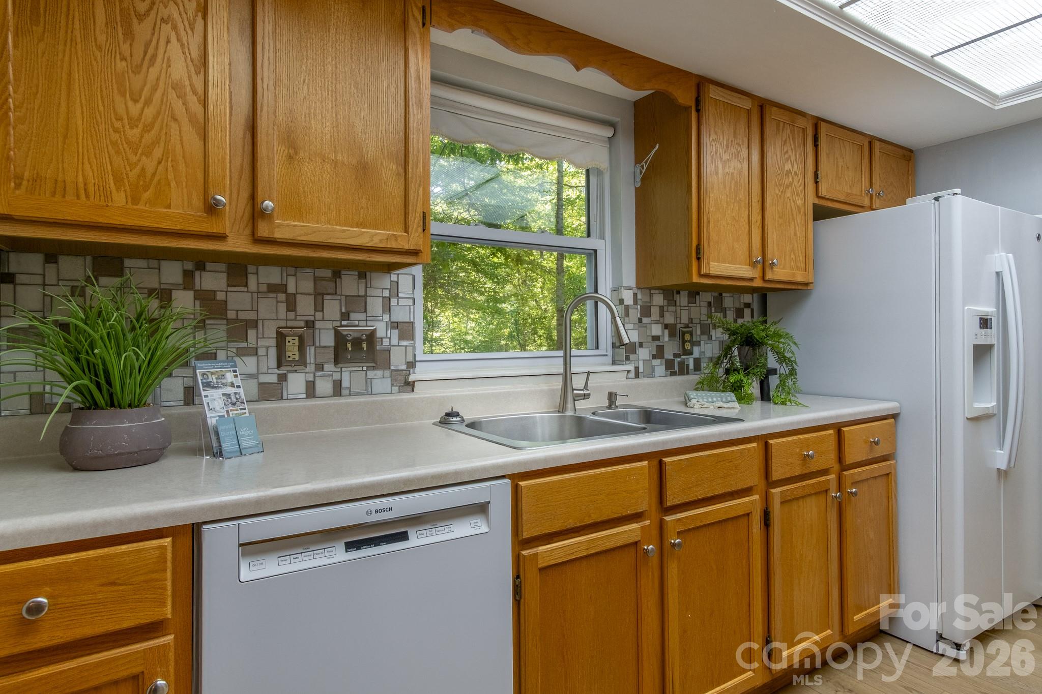 304 Emerald Hills Drive Unit: 14