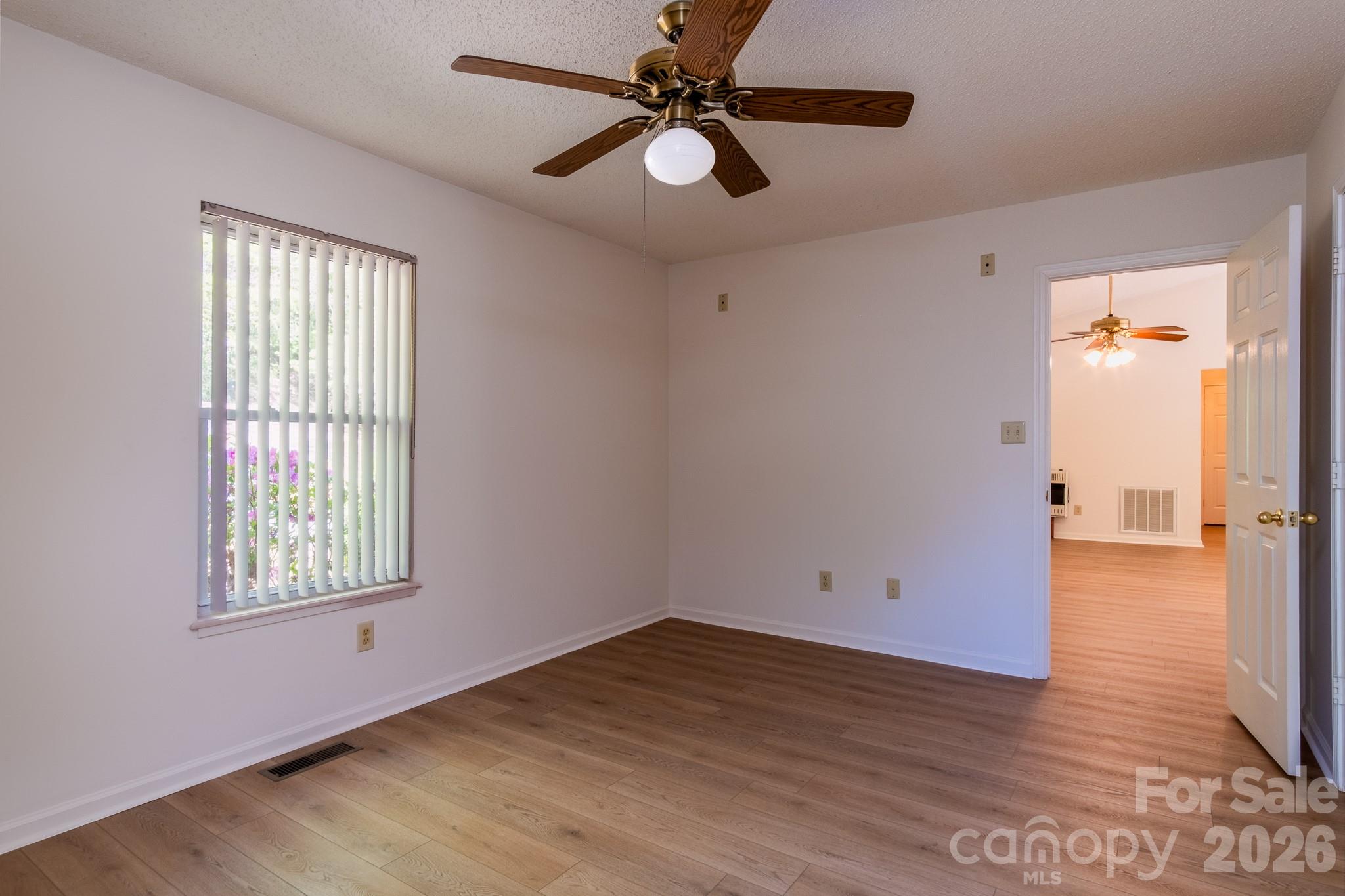 304 Emerald Hills Drive Unit: 14