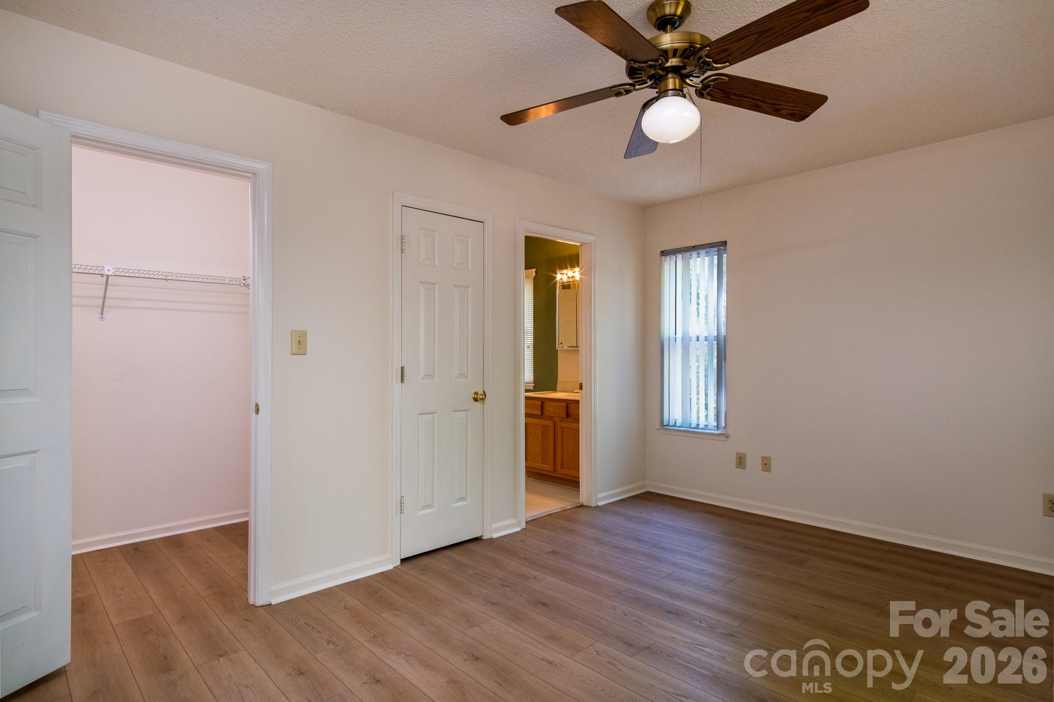 304 Emerald Hills Drive Unit: 14