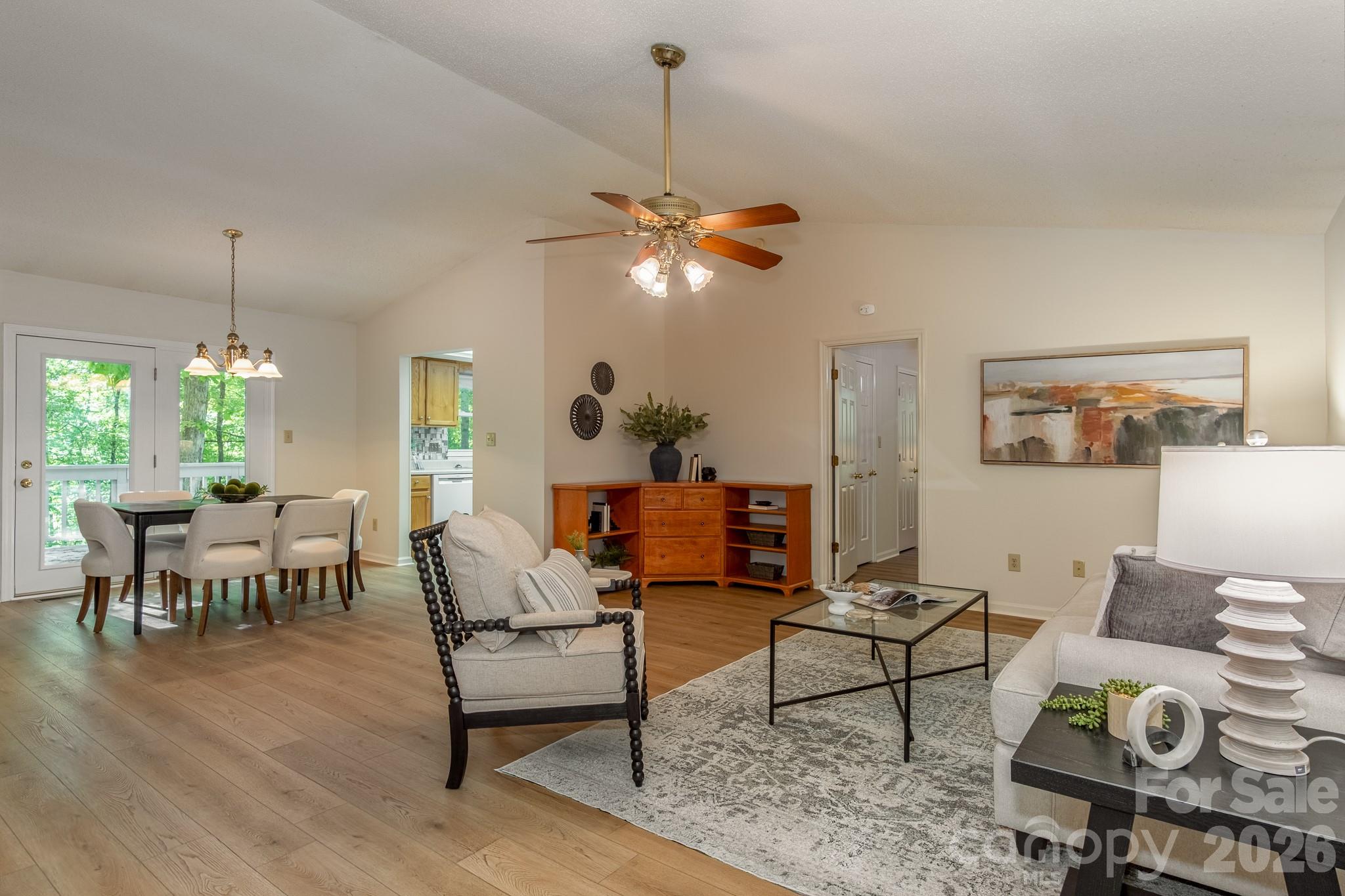 304 Emerald Hills Drive Unit: 14
