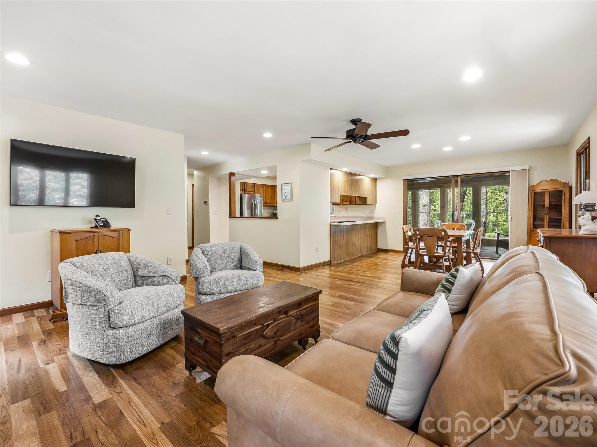 348 Surrey Lane
