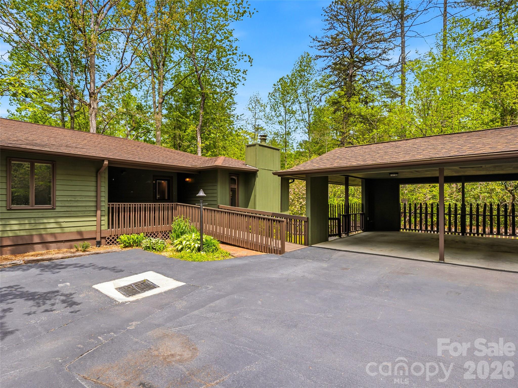348 Surrey Lane