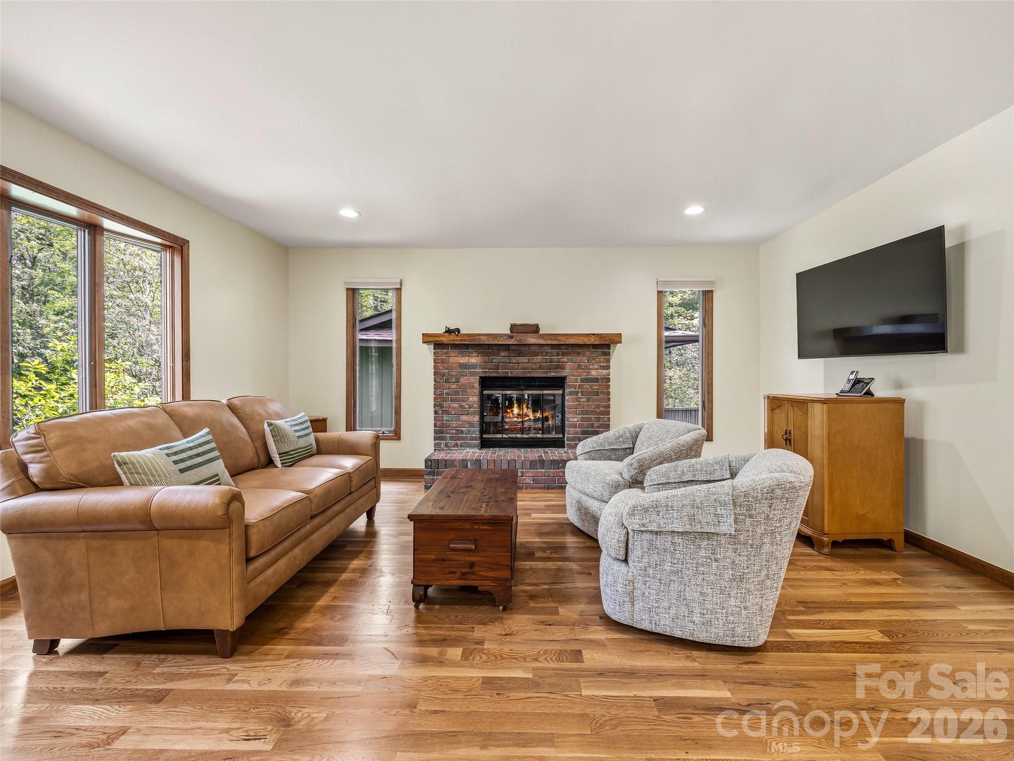 348 Surrey Lane