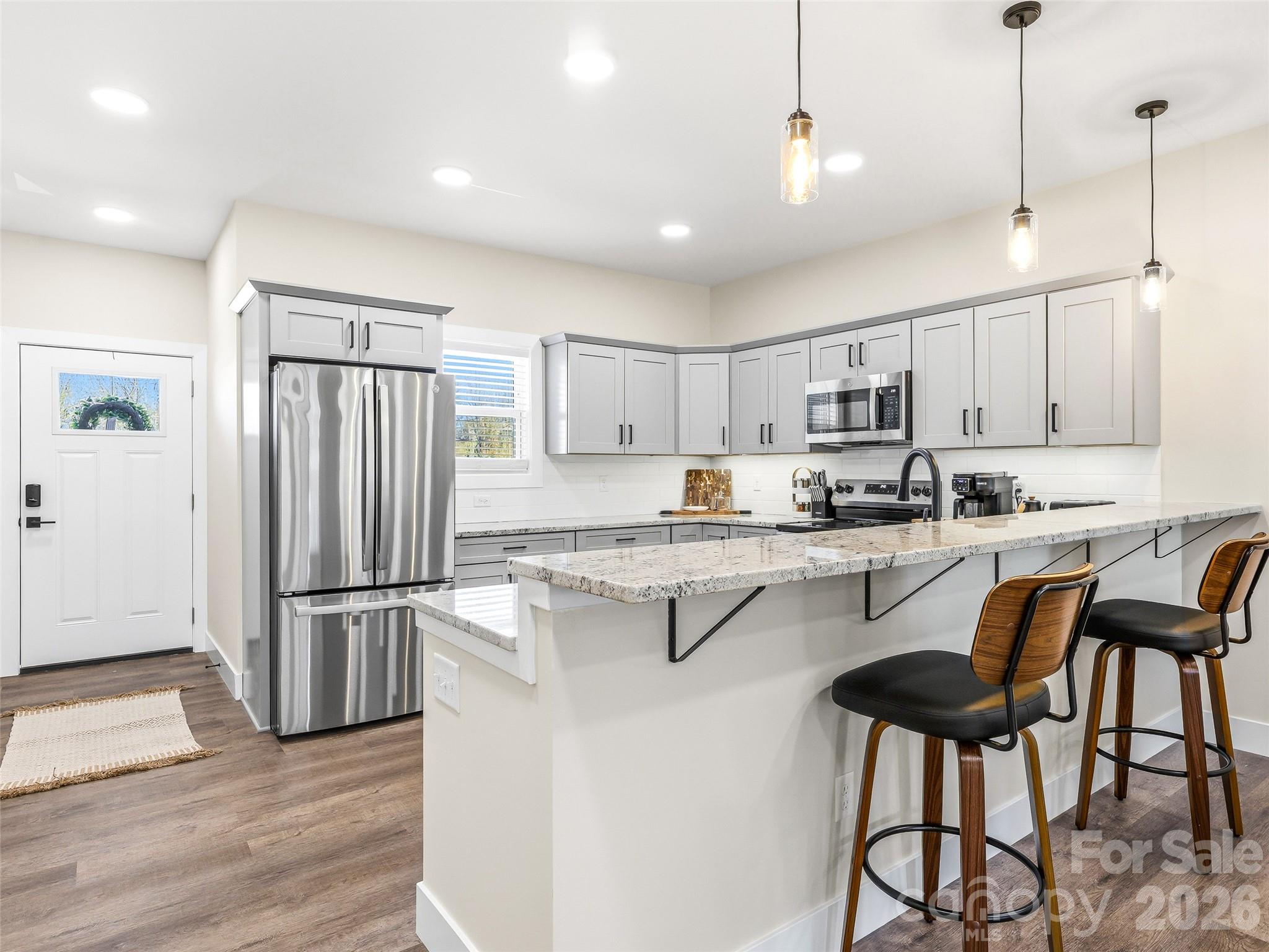 143 Carver Street Unit: 1