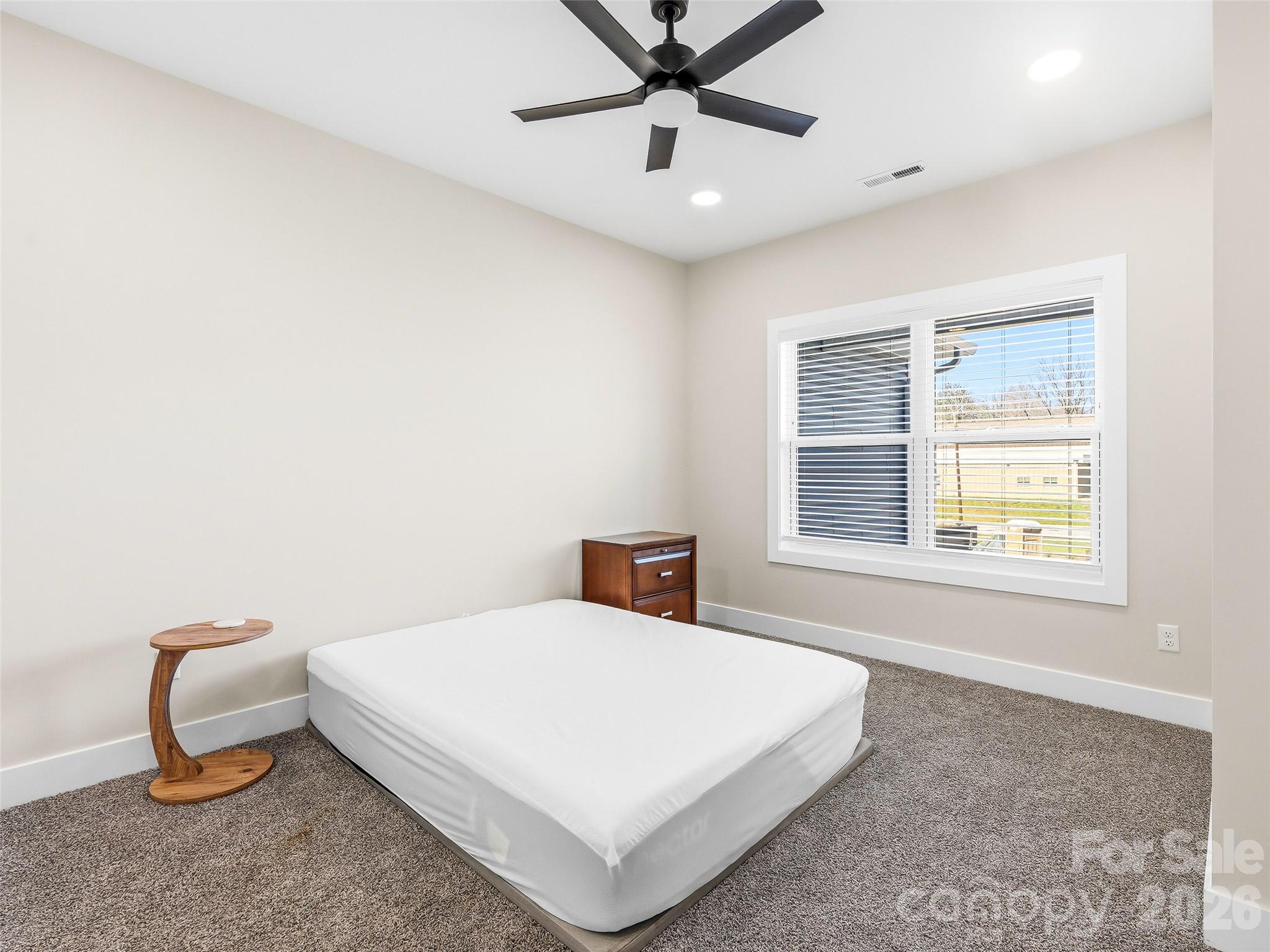 143 Carver Street Unit: 1