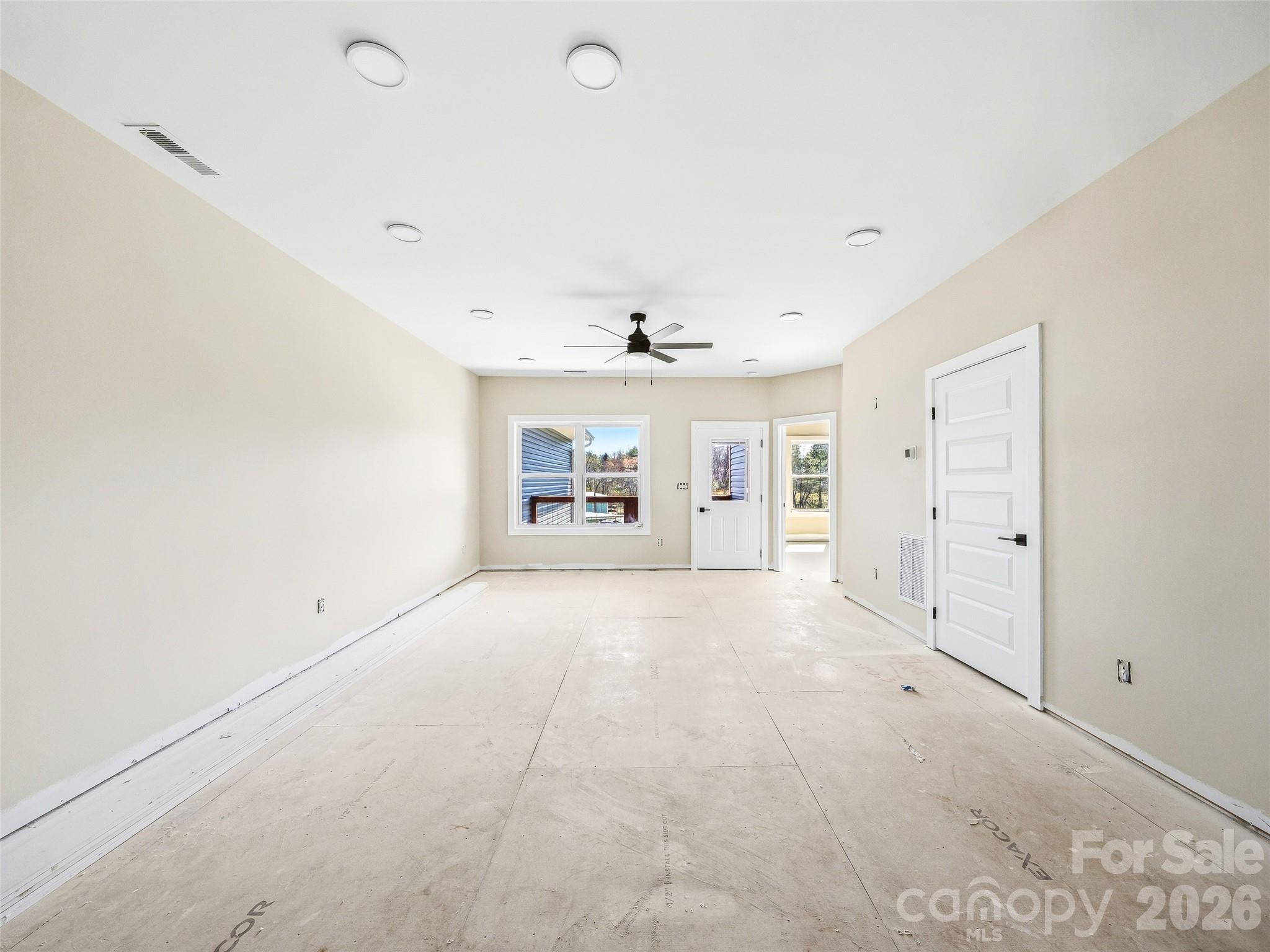 143 Carver Street Unit: 1