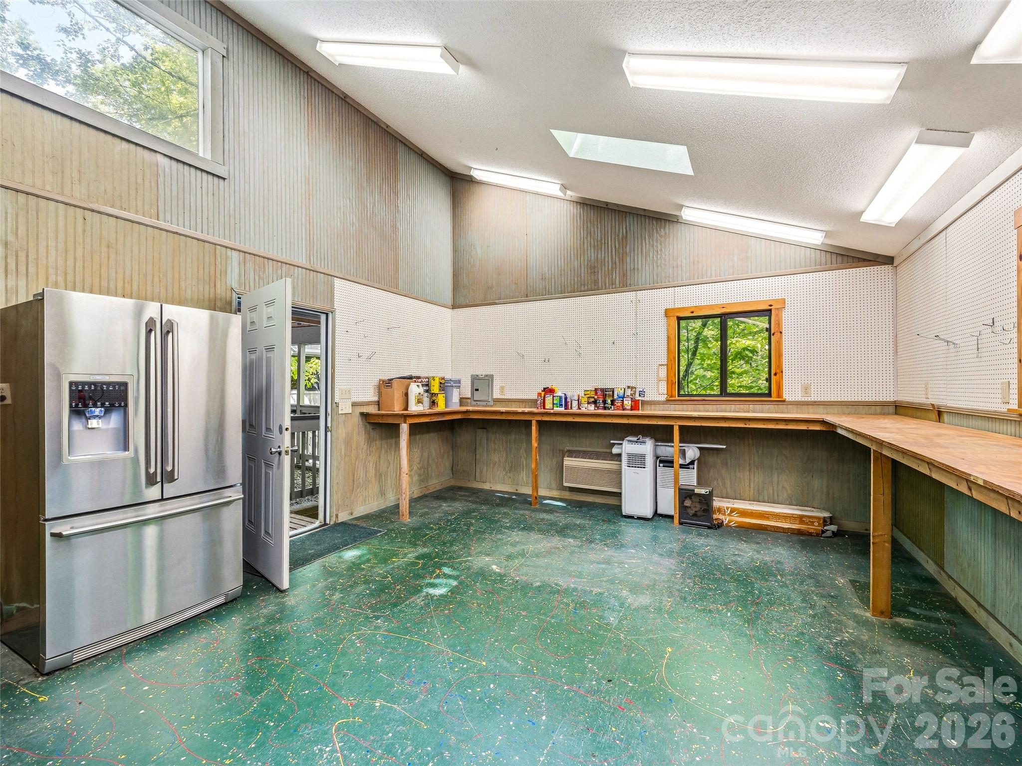 33 Southerland Road