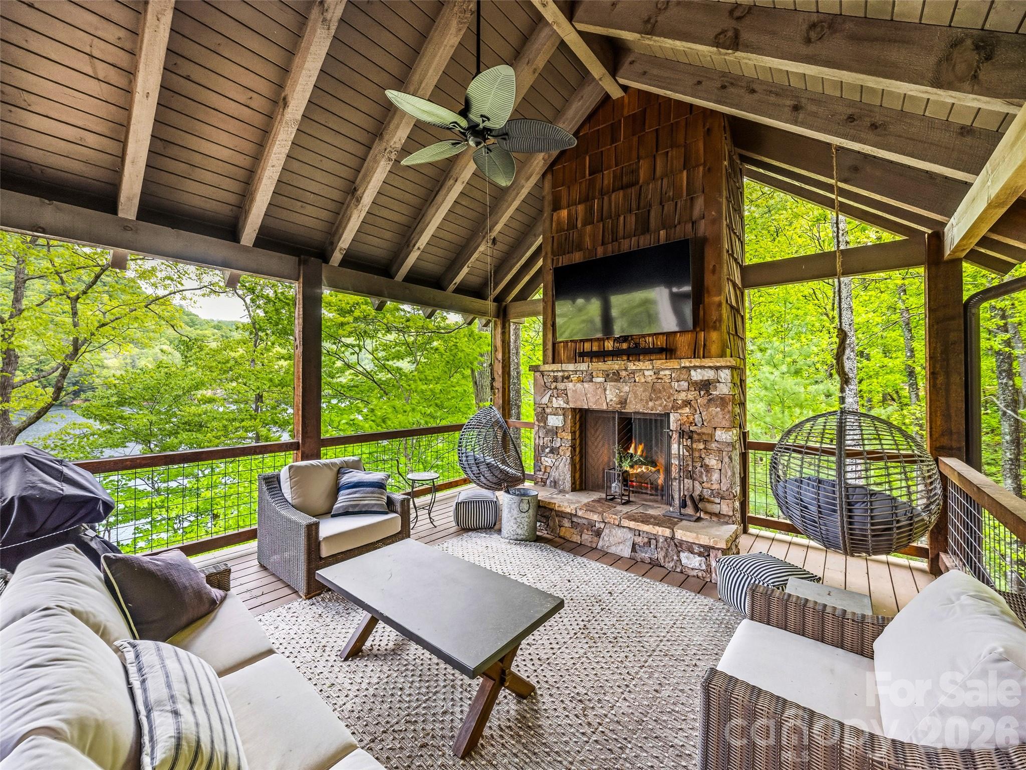 60 Shoreline Drive